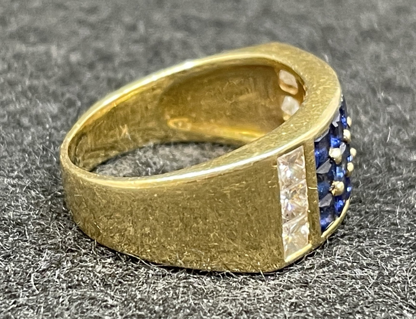 Sapphire and Diamond in 14K Ring (01401J)