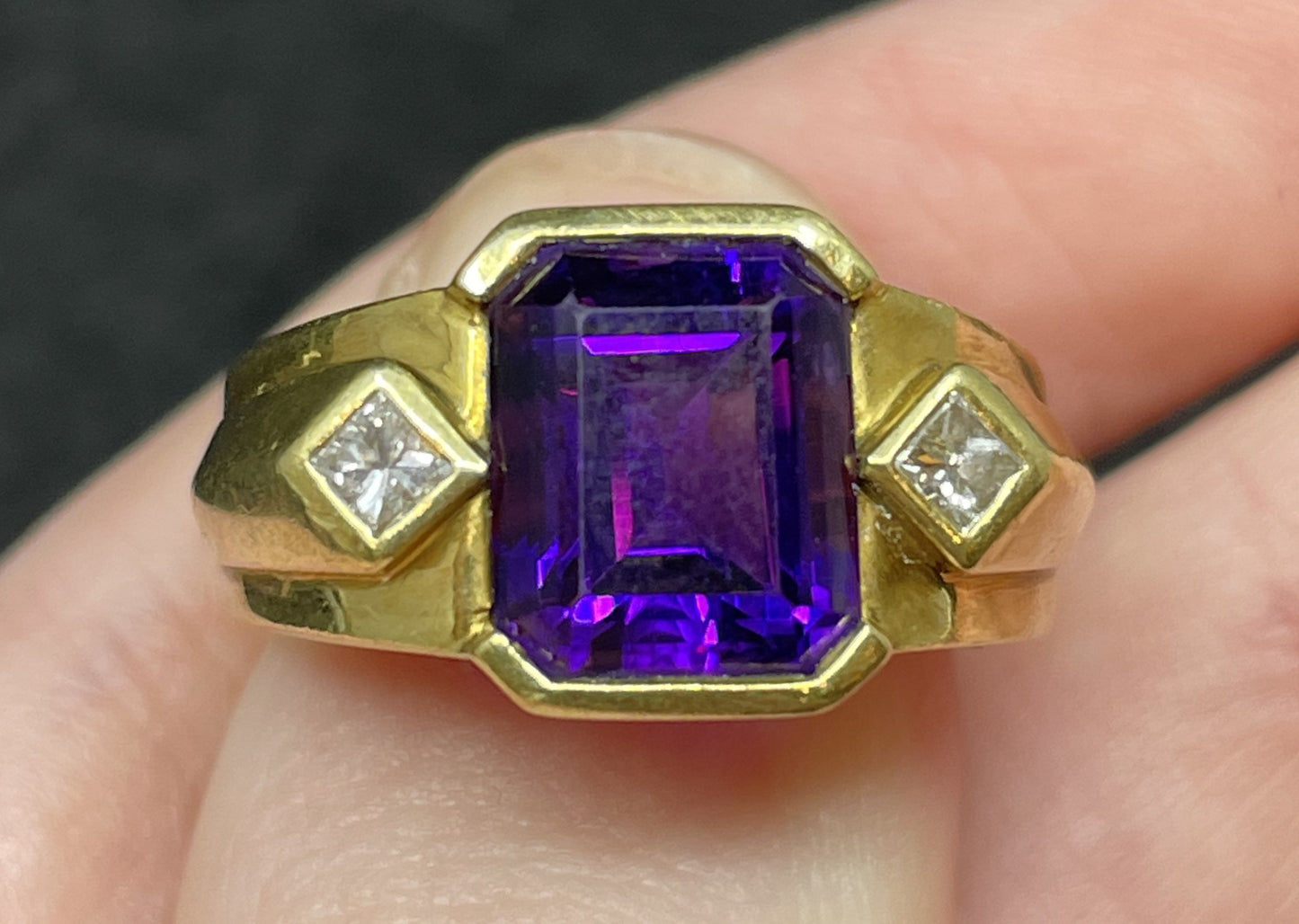 18K Diamond and Amethyst Ring (01401H)