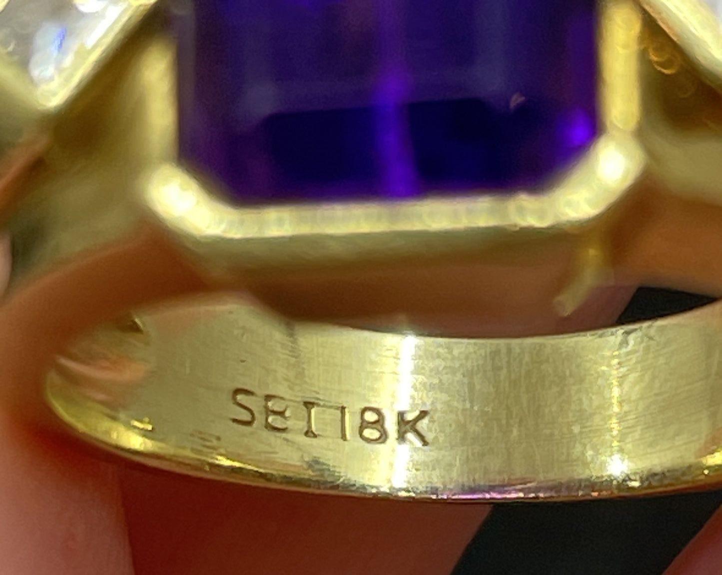18K Diamond and Amethyst Ring (01401H)