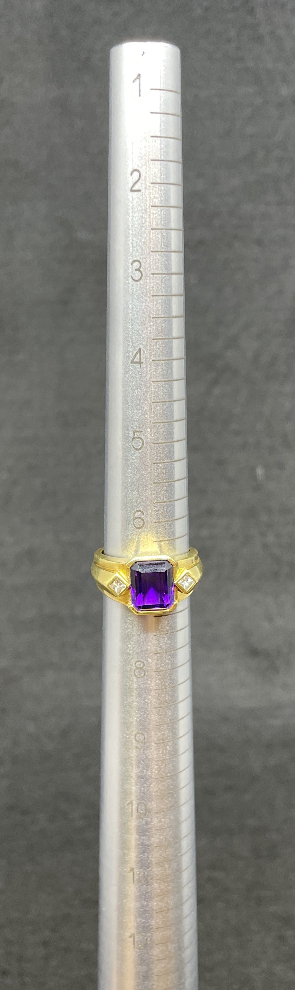 18K Diamond and Amethyst Ring (01401H)