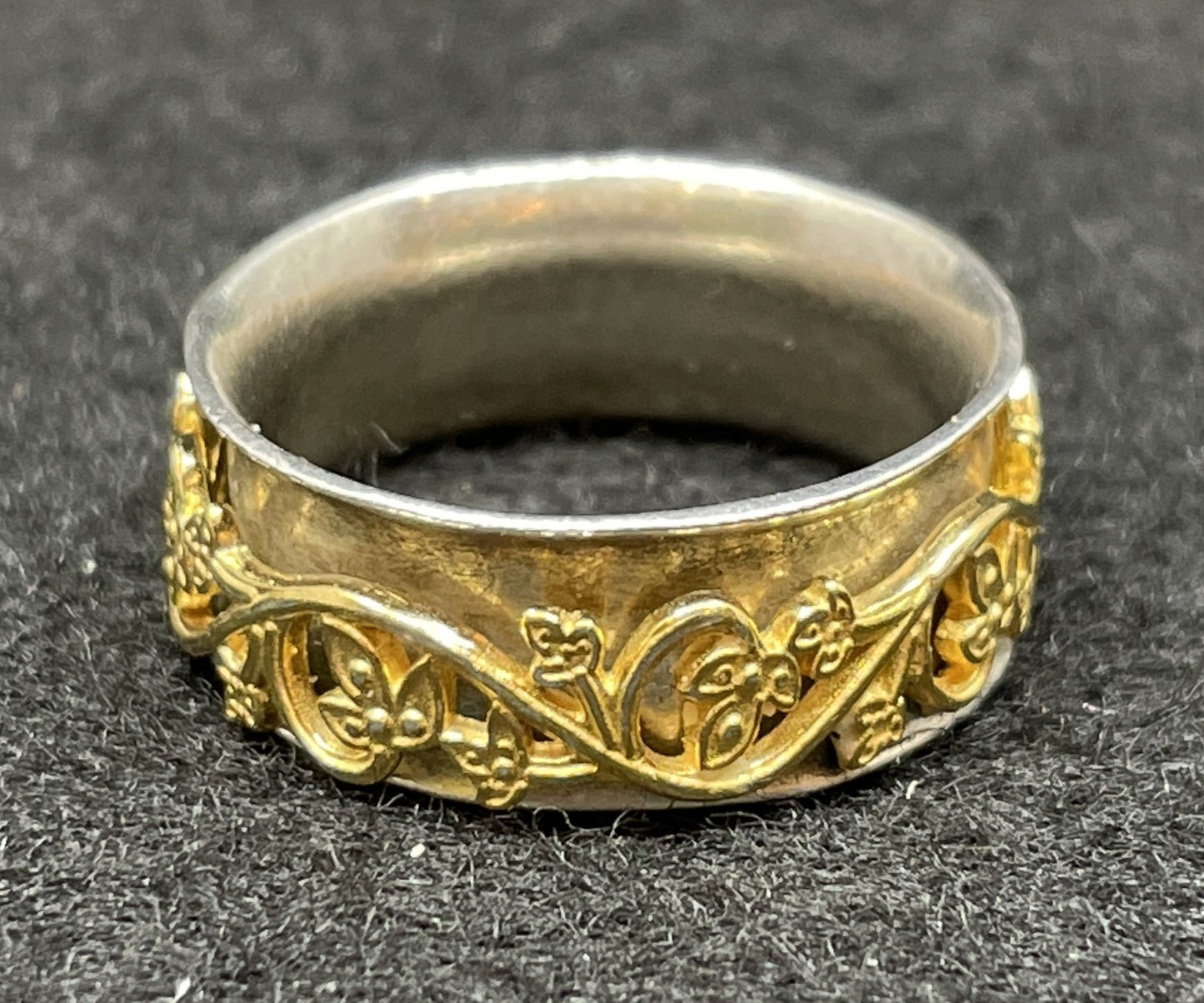 Israeli Spinner Ring (01401A)