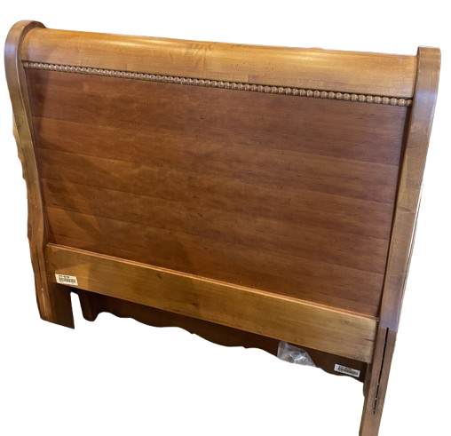 Lexington Maple Twin Beds, Set of Two (0F8007)