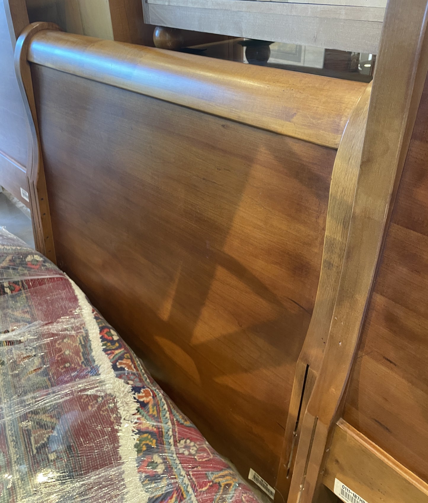 Lexington Maple Twin Beds, Set of Two (0F8007)
