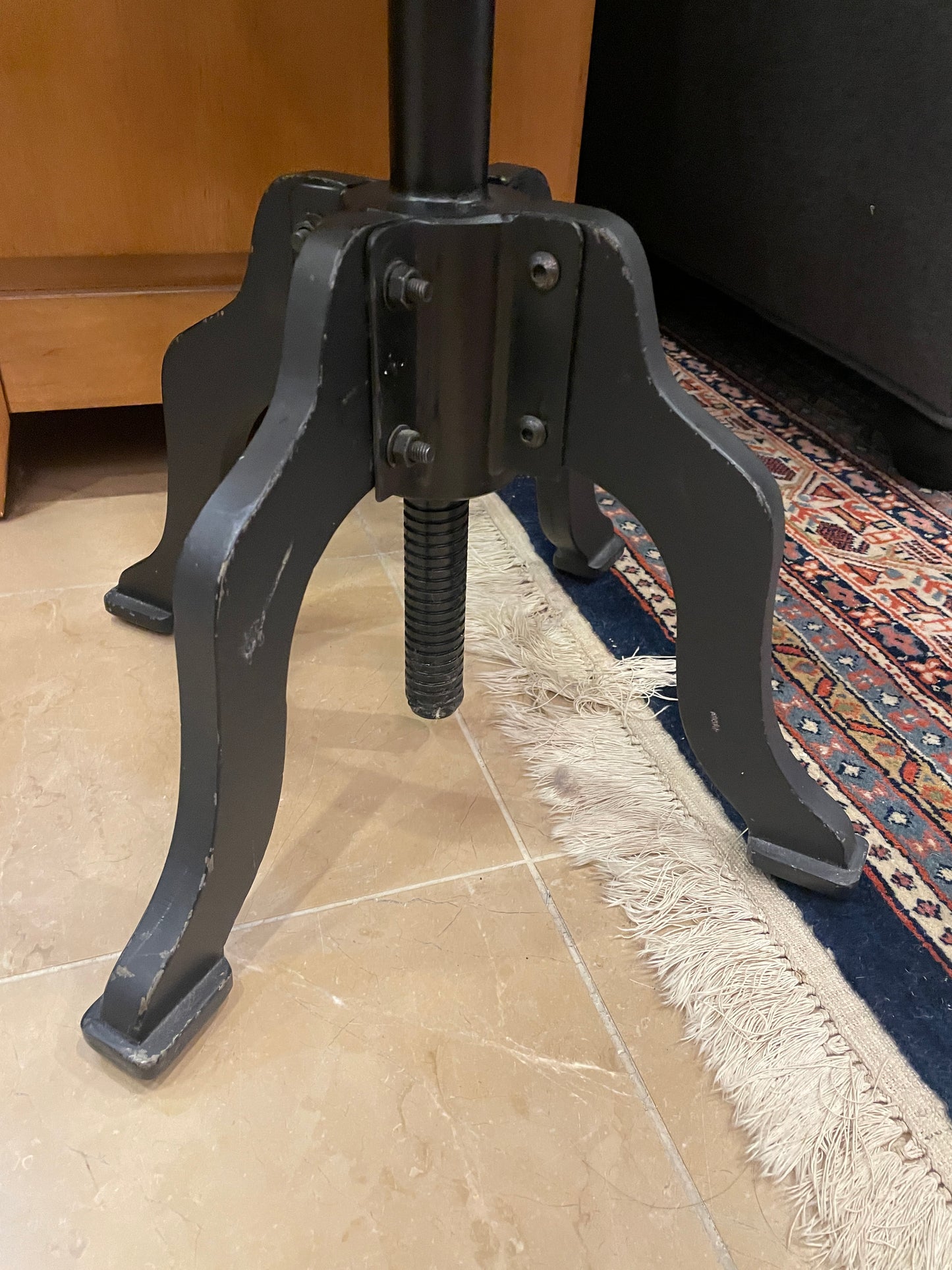 Adjustable Wood Industrial Round End Table (0JR005)