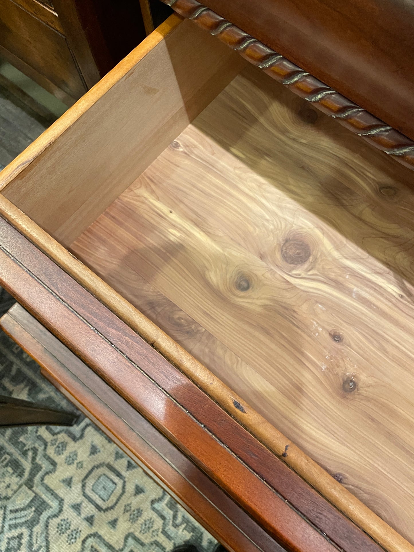 Aspenhome Dresser (02U00C)