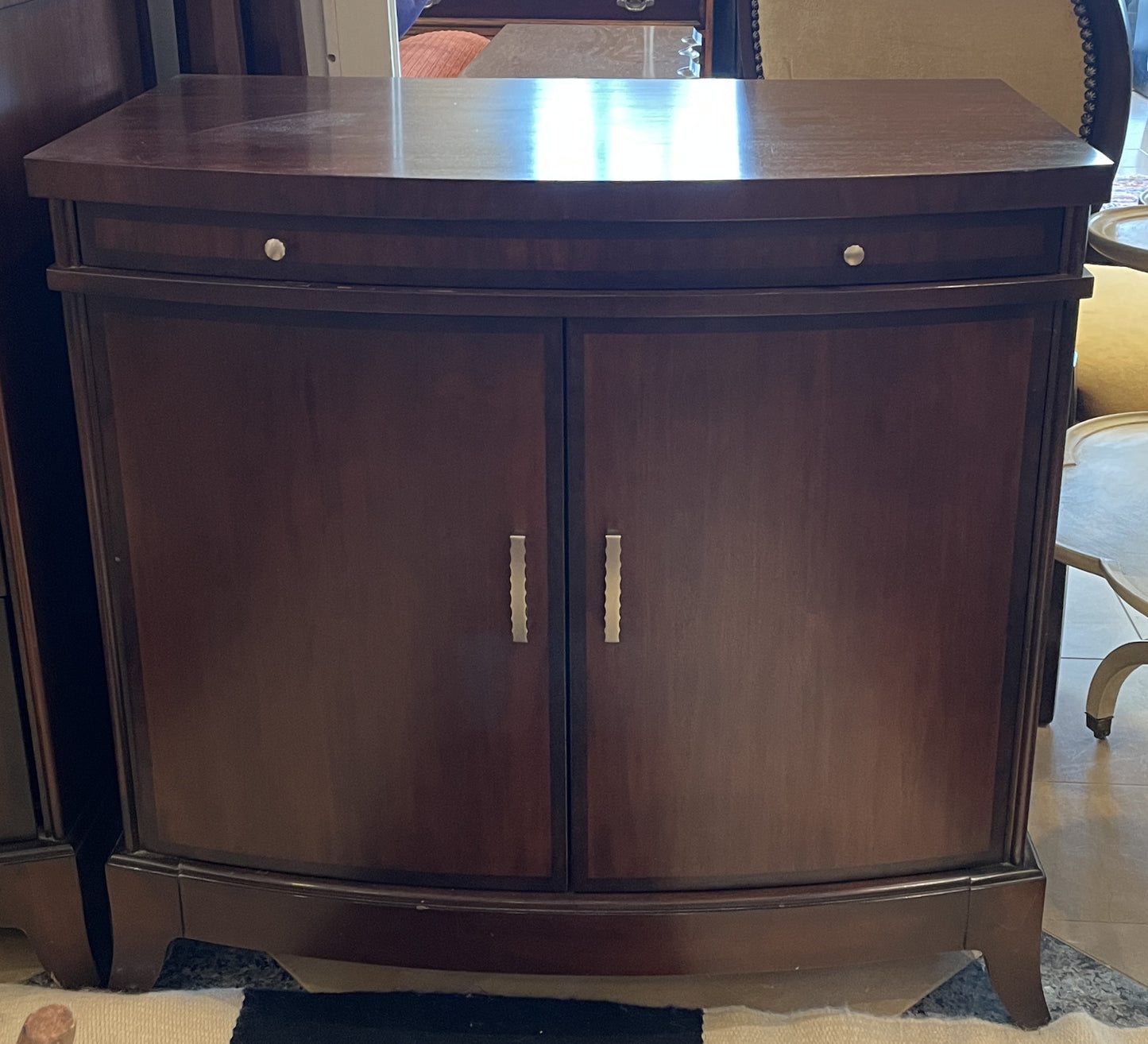 Hickory White Nightstands, Pair (0E600A)