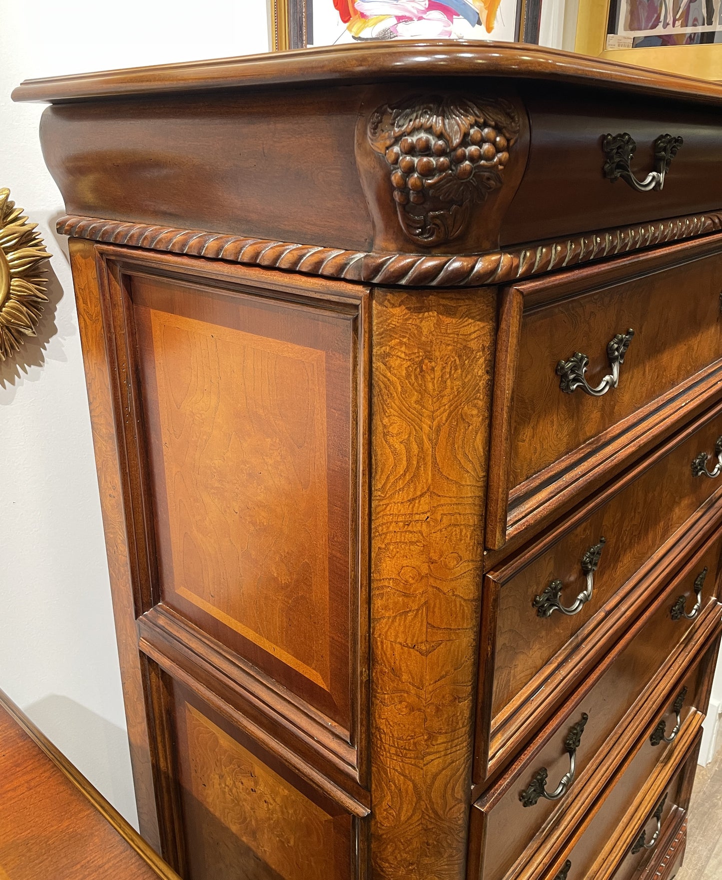 Aspenhome Dresser/Chest with Jewelry storage (02U00D)