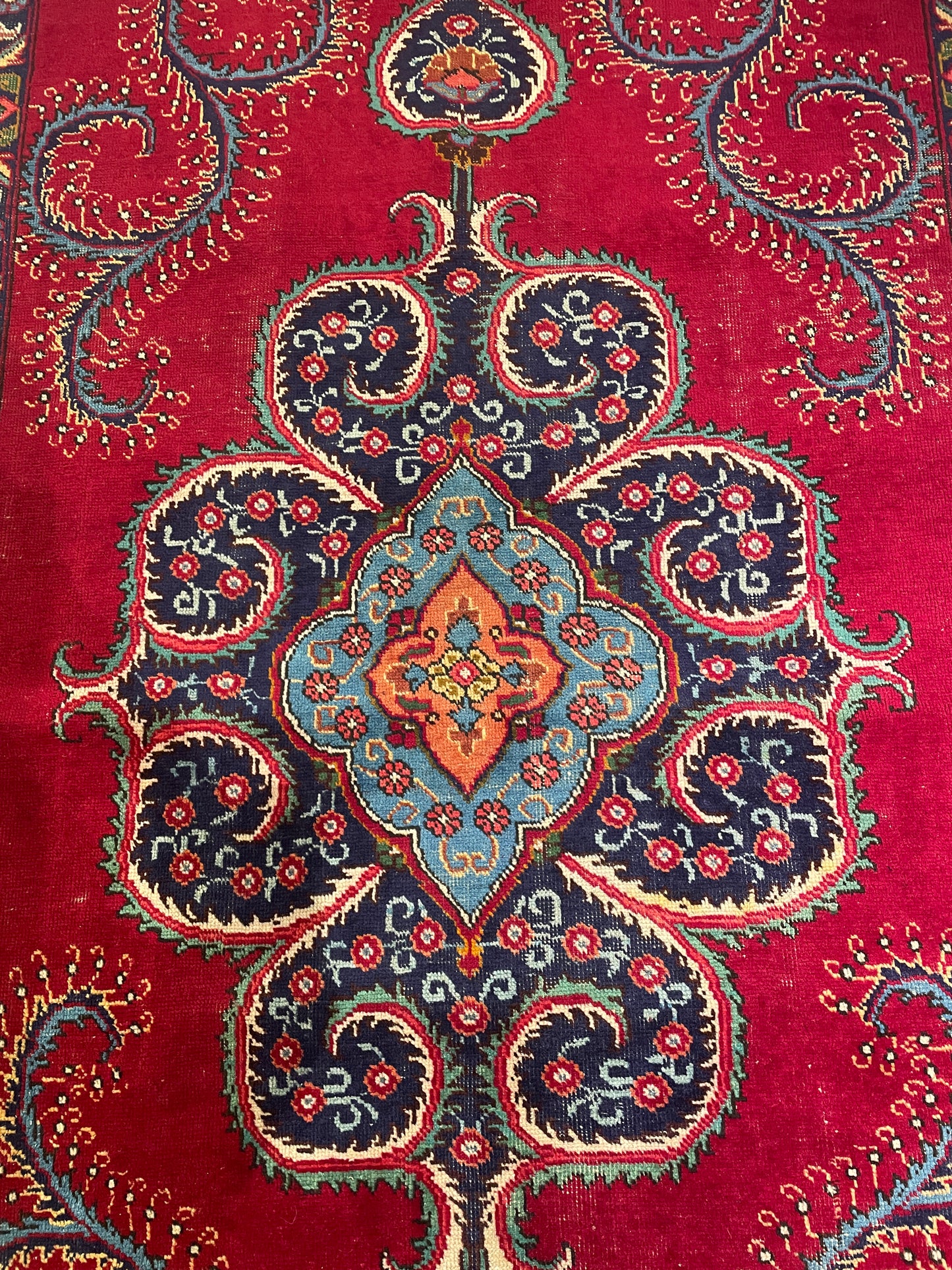 Antique Persian Wool 10'x6.75' Reds with Swirl and Center Medallion AS IS (0EY00A)
