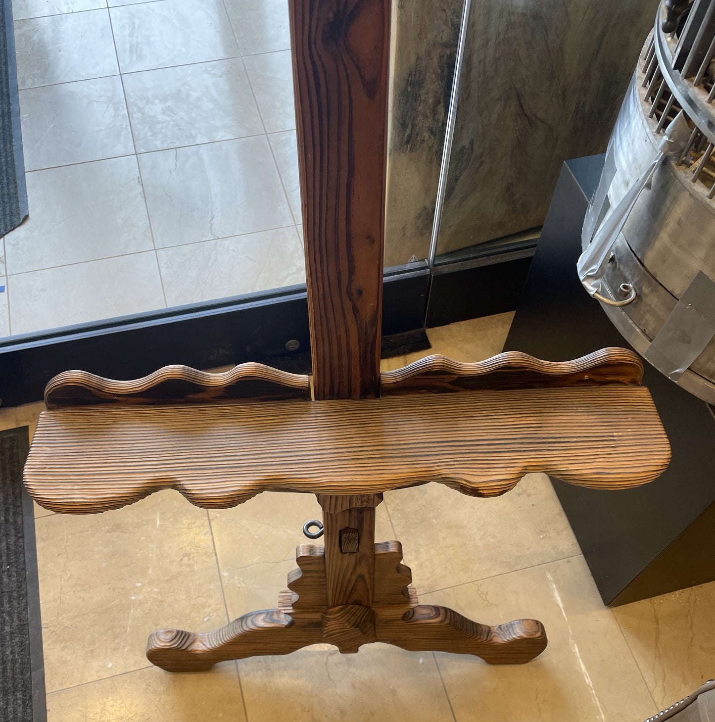 Witco Vintage Carved Wood Artist's Easel (0JW002)