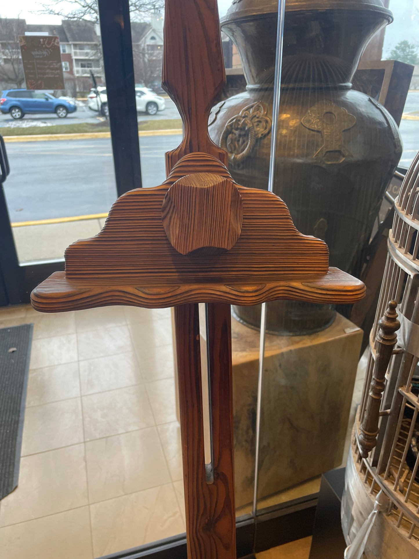 Witco Vintage Carved Wood Artist's Easel (0JW002)