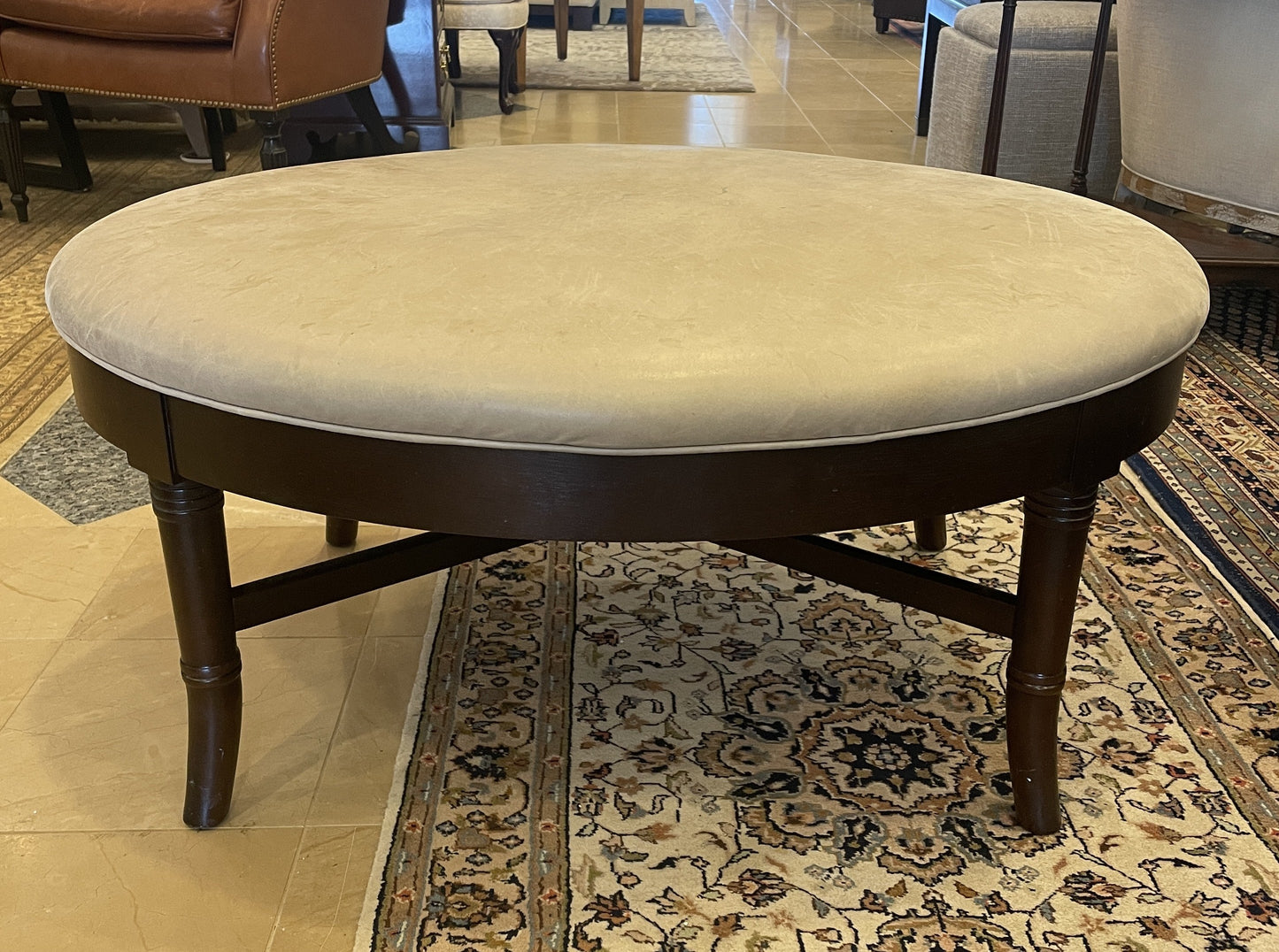 Hickory Chair Oval Leather Ottoman AS IS (0BZ019)