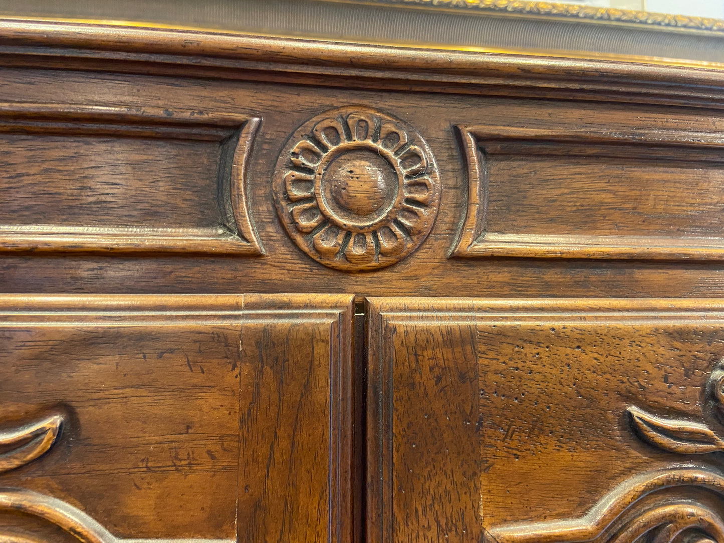 Drexel Heritage Curio Cabinet (26757)