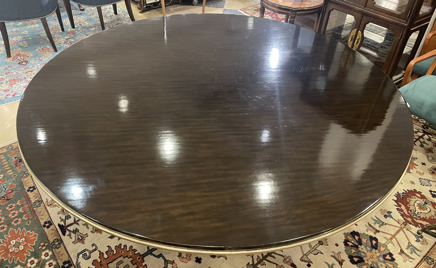 Bernhardt 72" Pedestal Round Dining Table (0N400N)