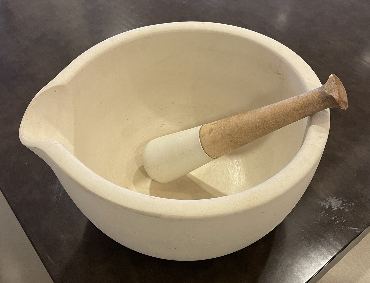 Acme Extra Large Mortar and Pestle (0JL004)