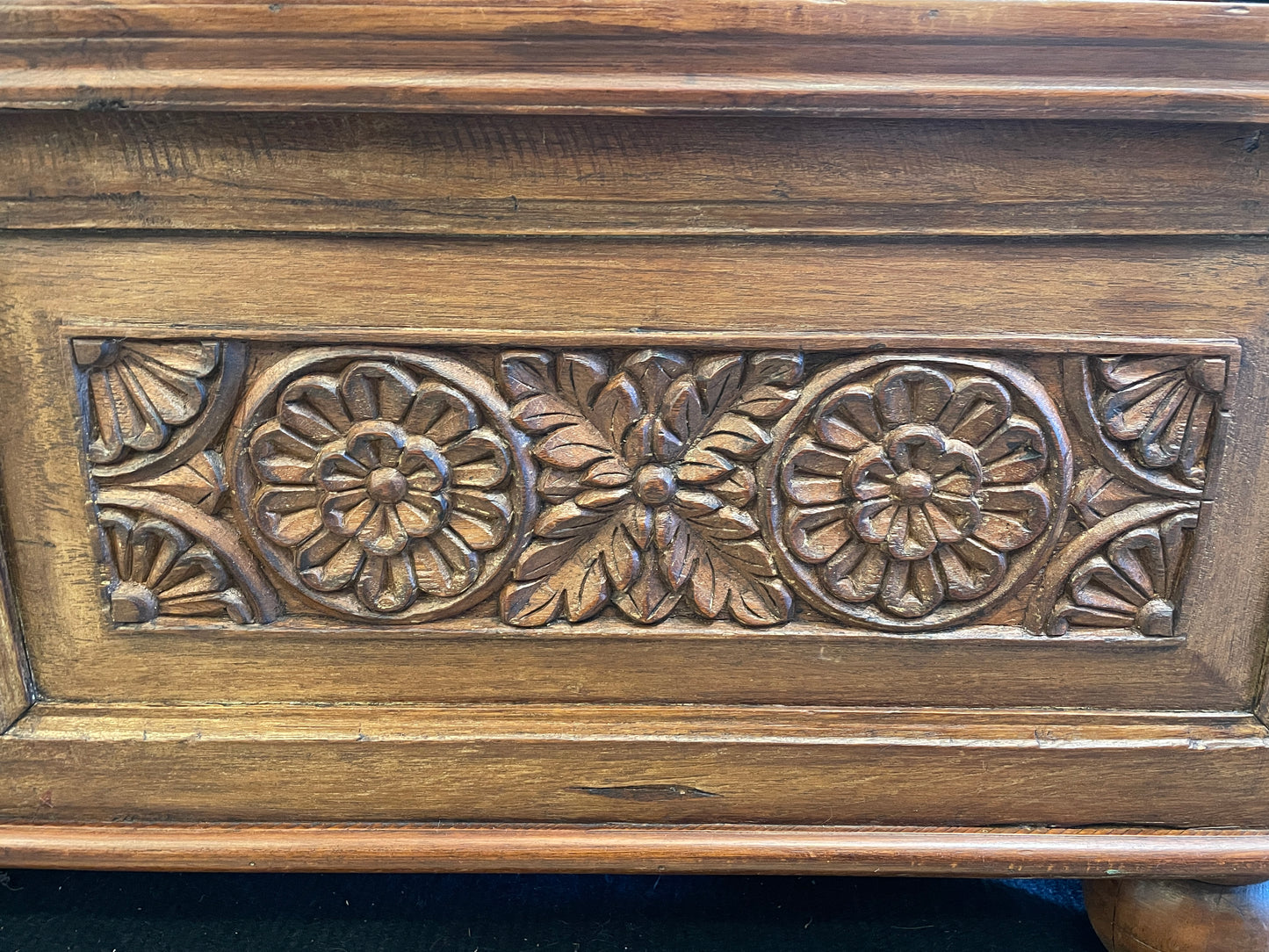 Carved Hope Chest AS IS (0BZ018)