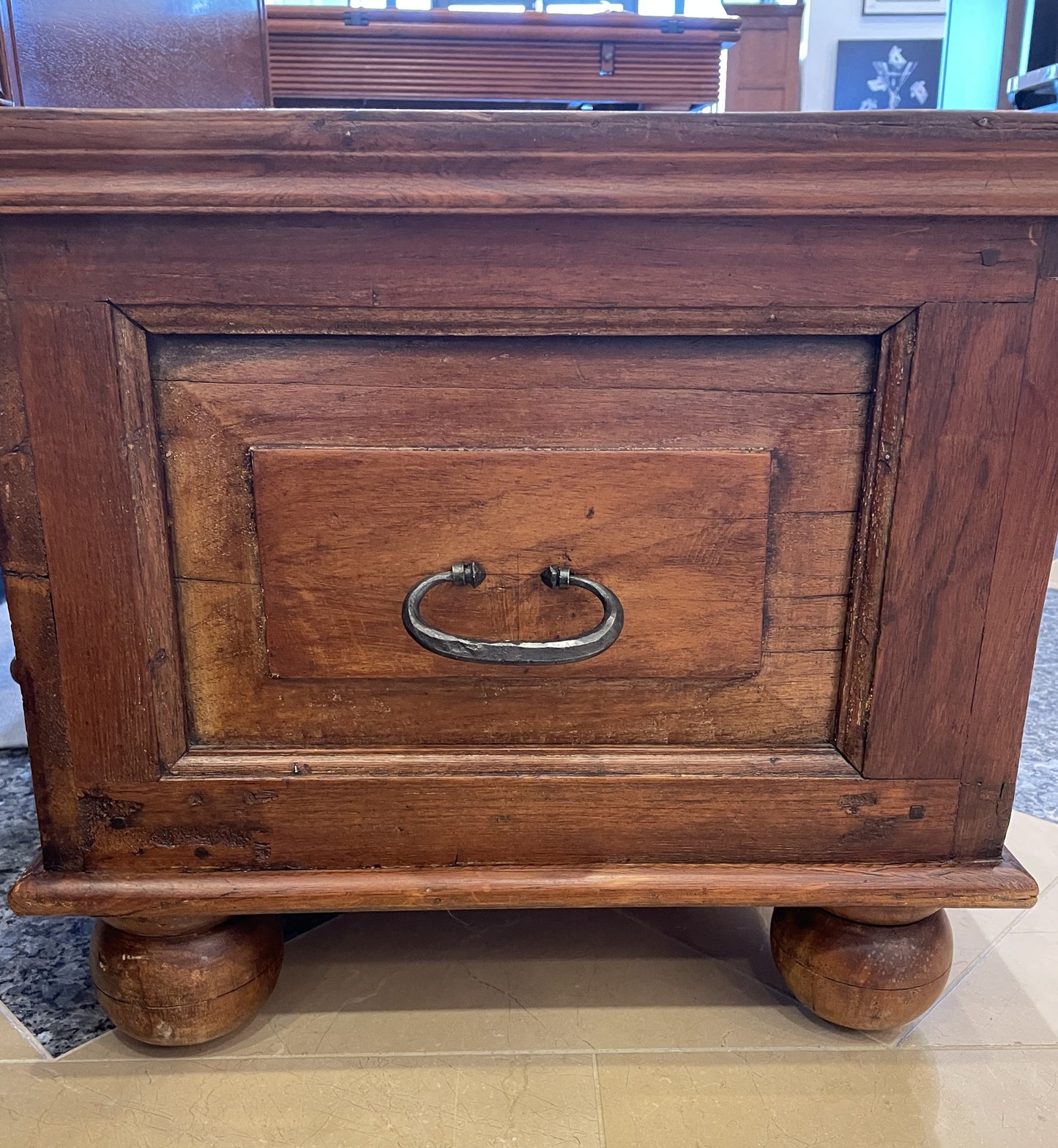 Carved Hope Chest AS IS (0BZ018)