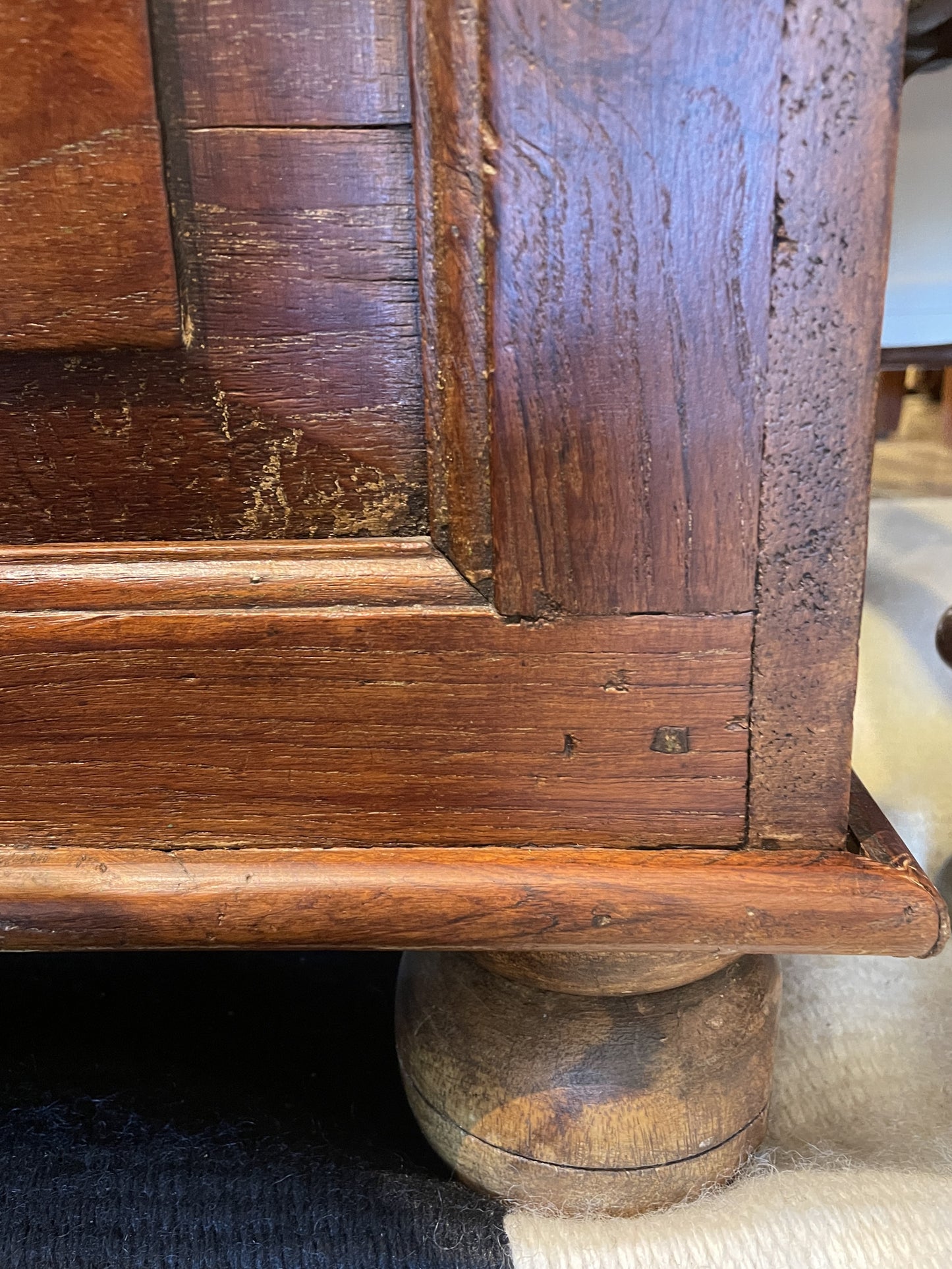 Carved Hope Chest AS IS (0BZ018)
