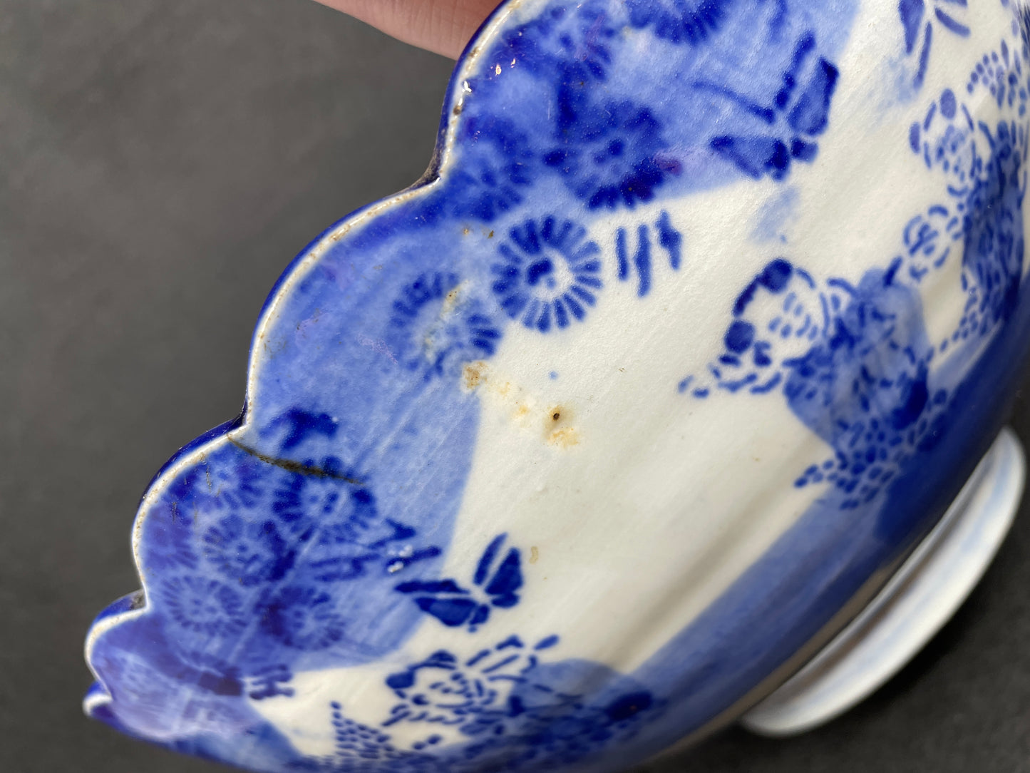 Japanese Katagami Bowl with Scalloped Edge (0NJ00B)
