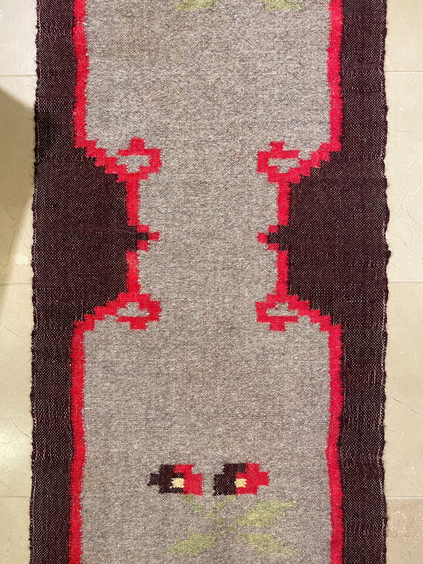Wool Runner/Wall Hanging (approx. 5.5') (0JL008)