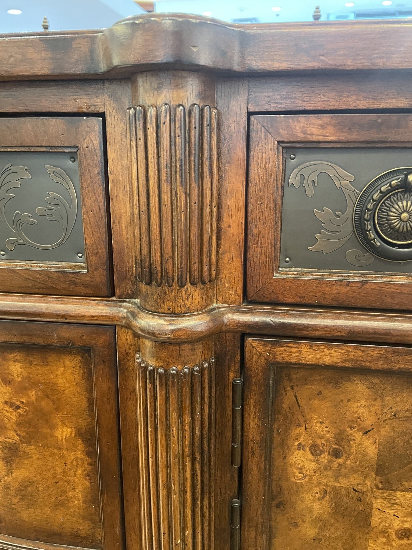 Four Hands Regency Style Sideboard with Gallery (0FD002)