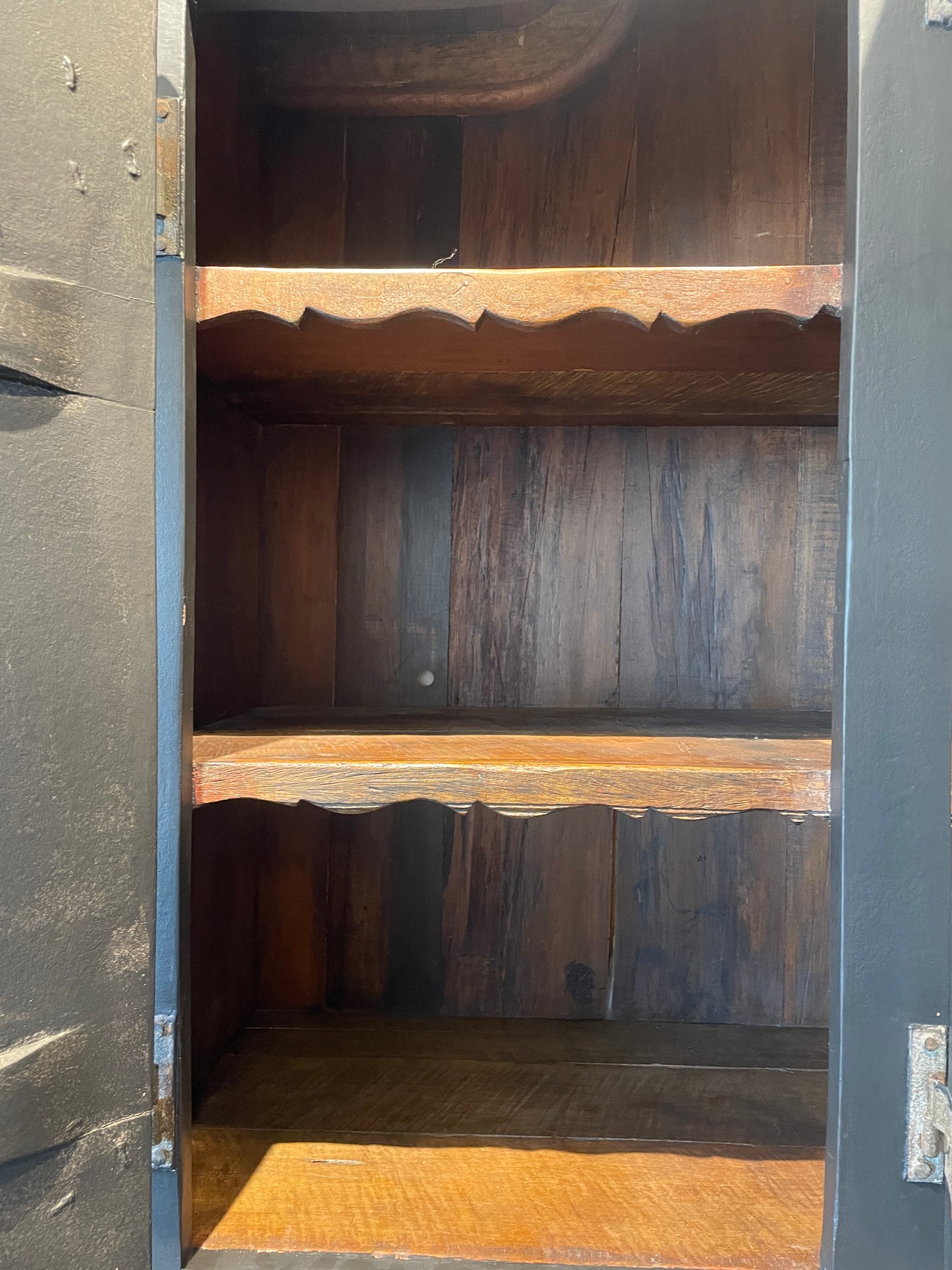 Walter E Smith Bookcase with Doors (0FD001)