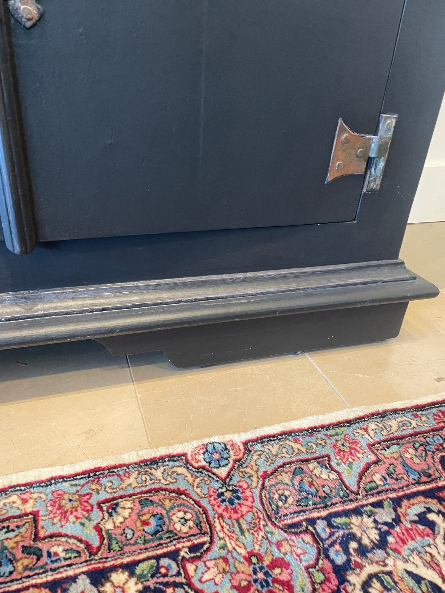 Walter E Smith Bookcase with Doors (0FD001)