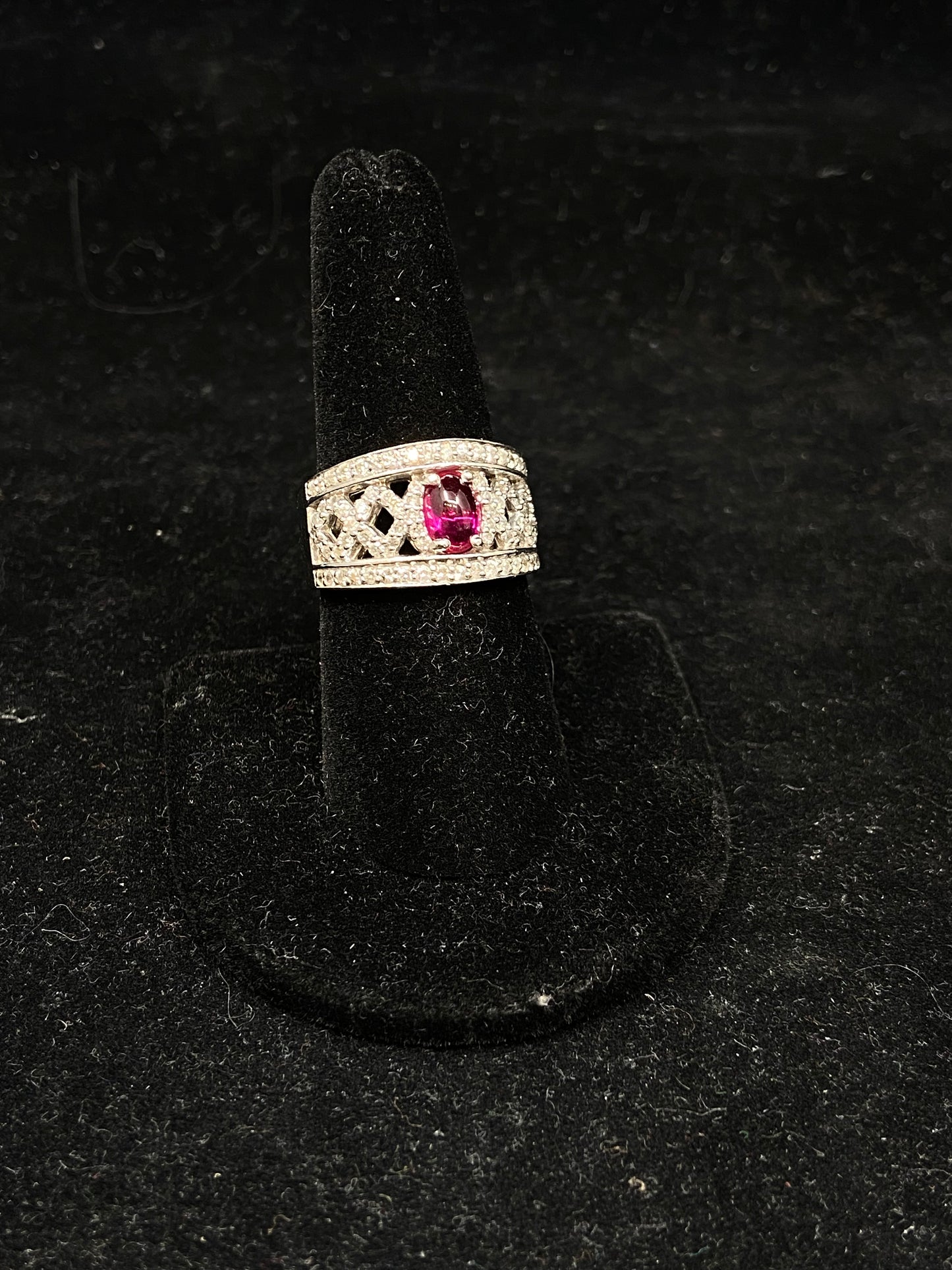 Cabochon Ruby and Diamond Ring (26733)