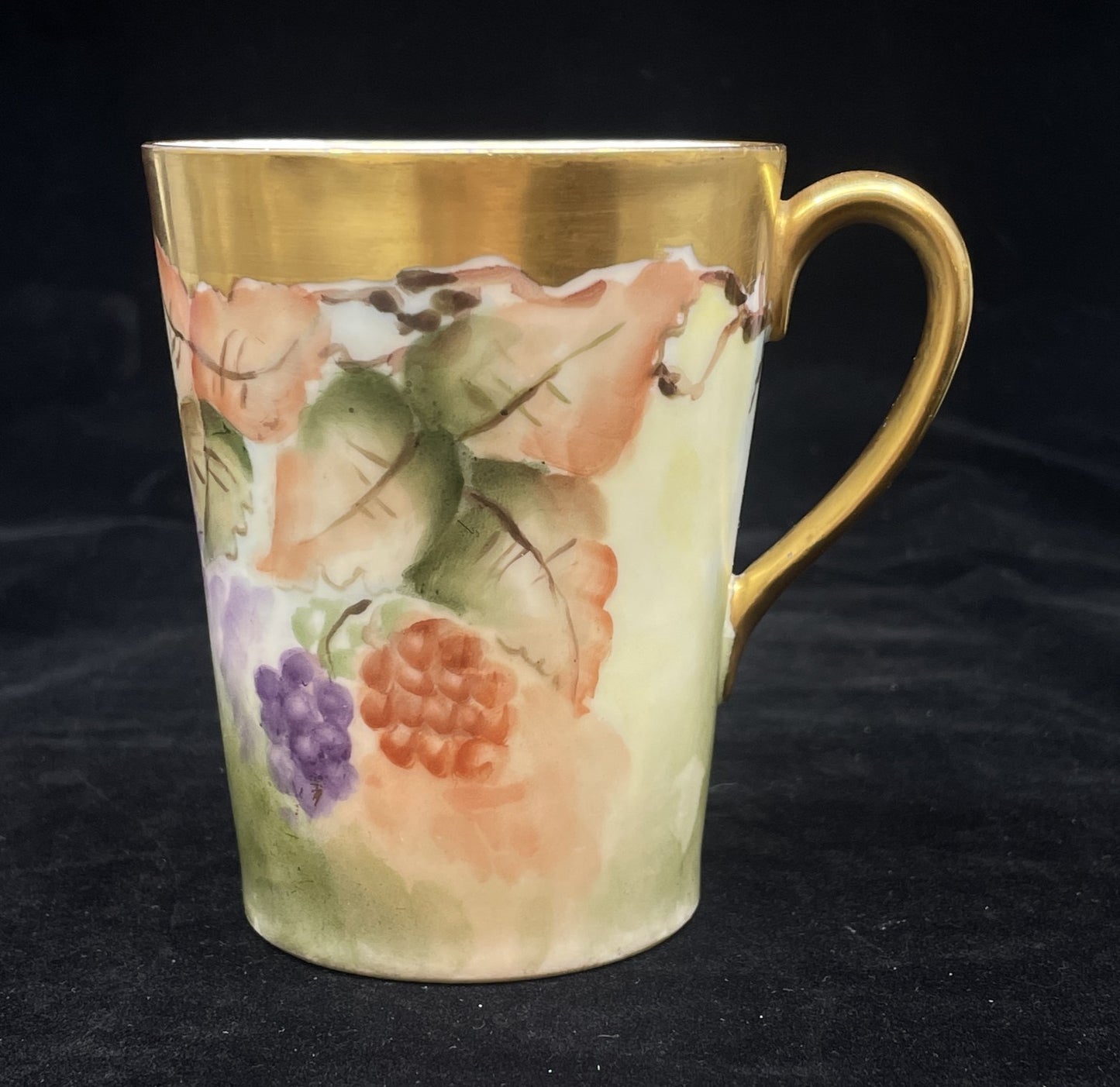 Tressemann & Vogt Limoges Antique Hand Painted Mugs, set of 6 (0IR017)