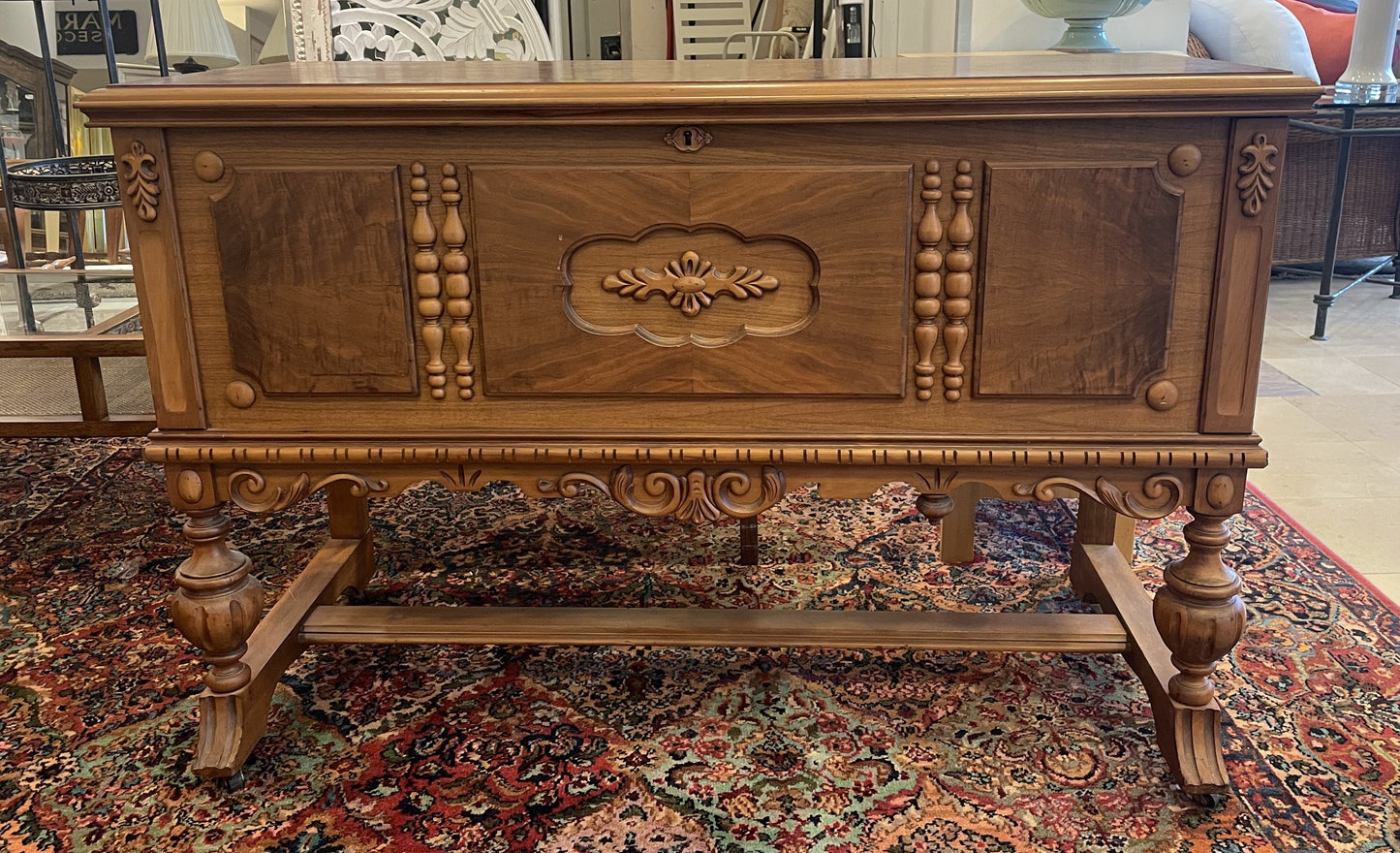 Revival Hope Chest on Stand (0NJ009)