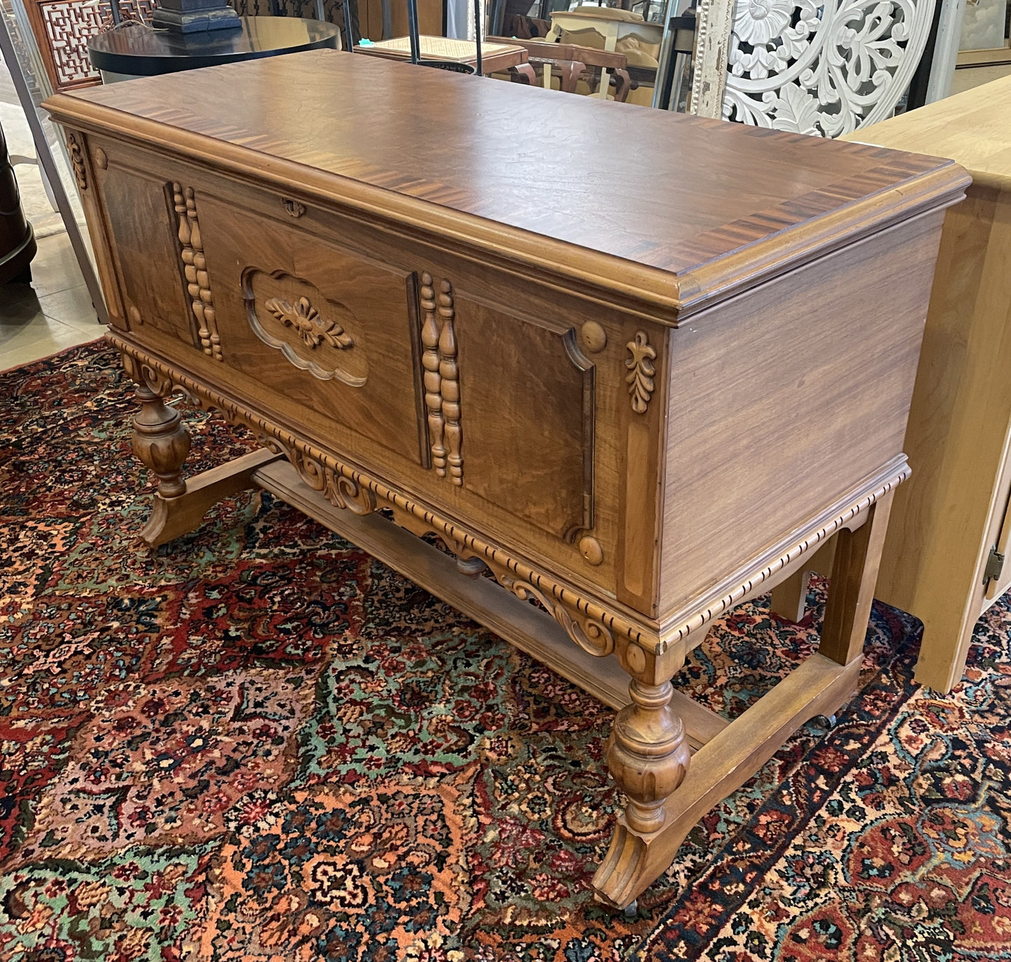 Revival Hope Chest on Stand (0NJ009)