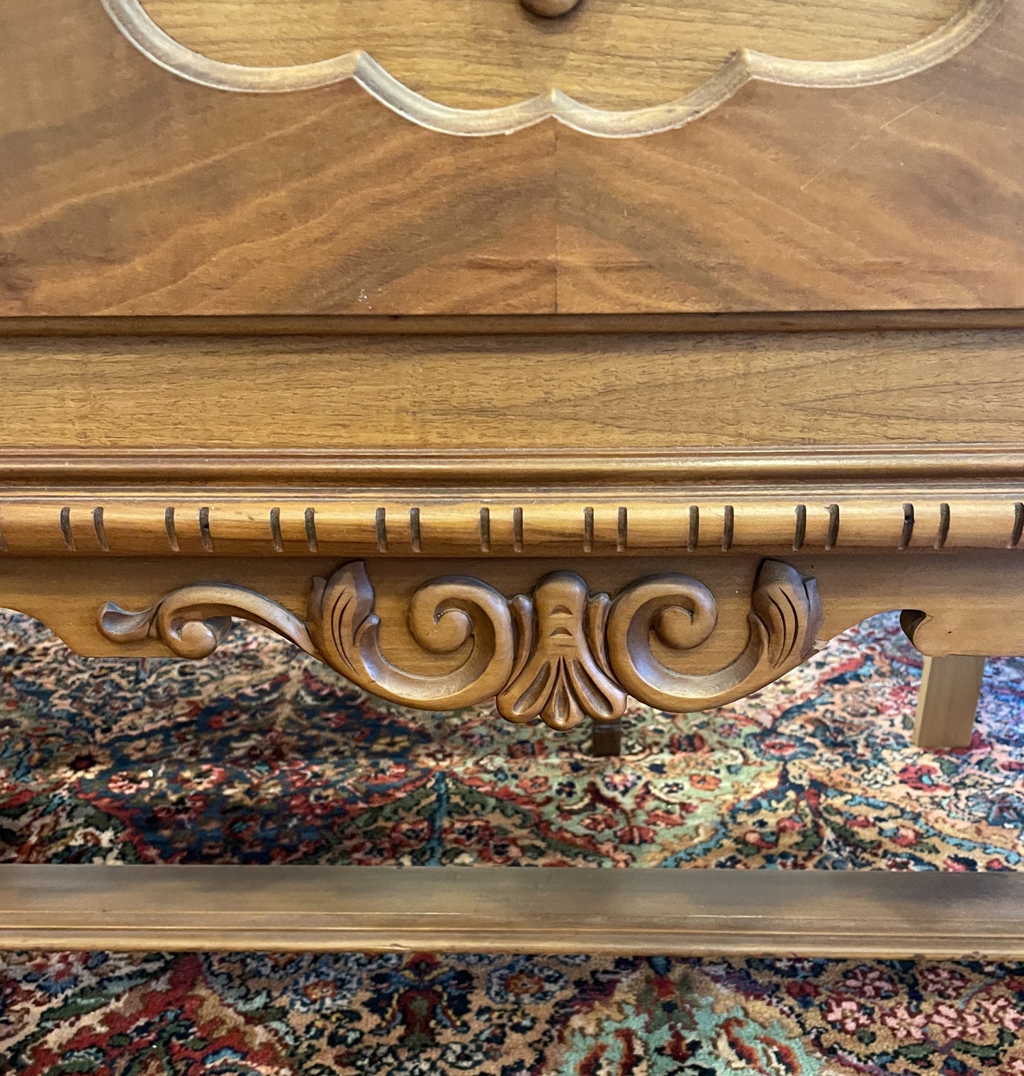 Revival Hope Chest on Stand (0NJ009)