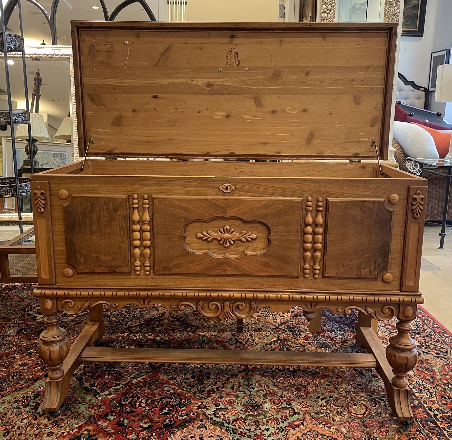 Revival Hope Chest on Stand (0NJ009)