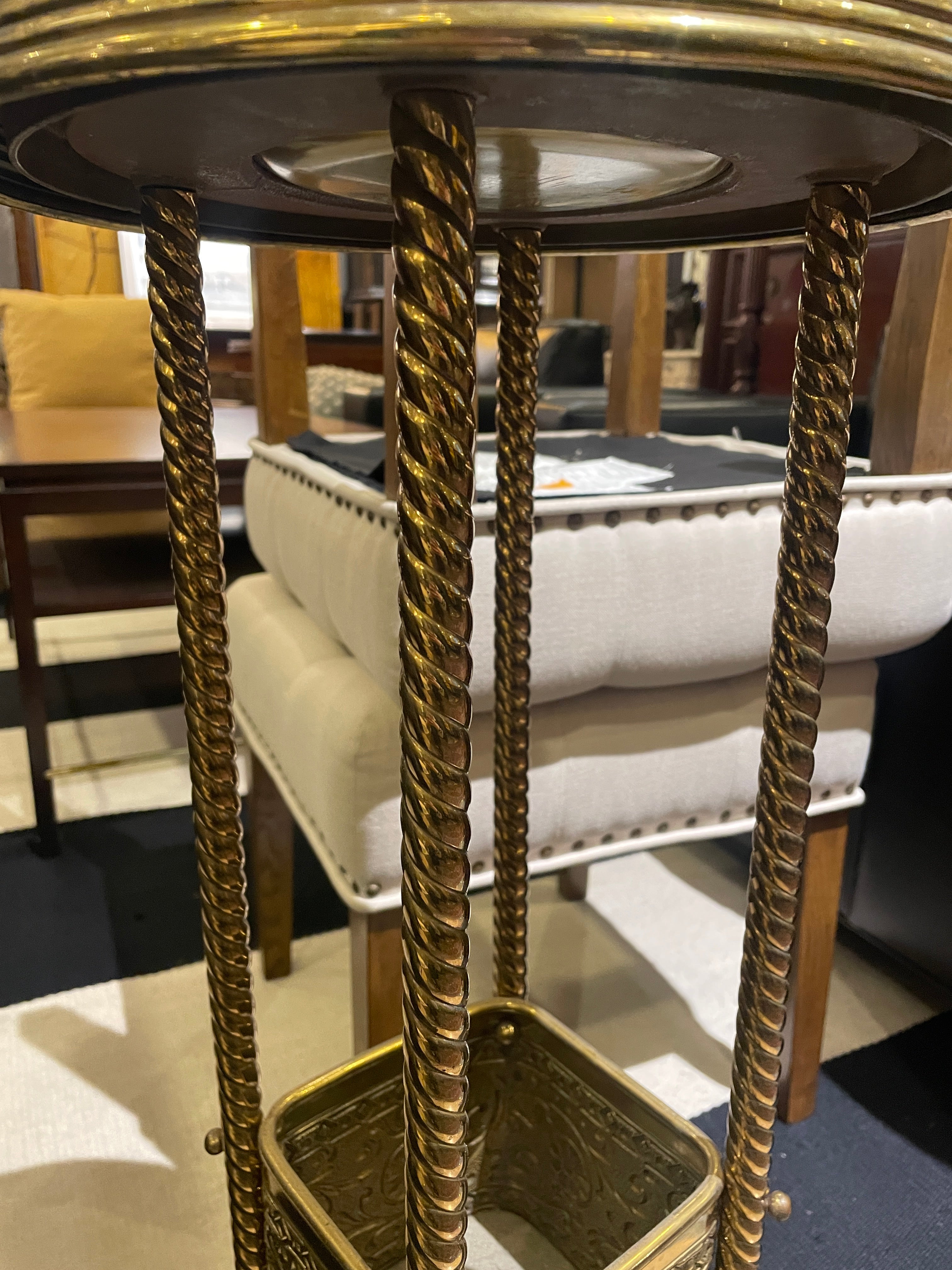 Antique Aesthetic Movement Brass Plant Stand (0JZ003) – The