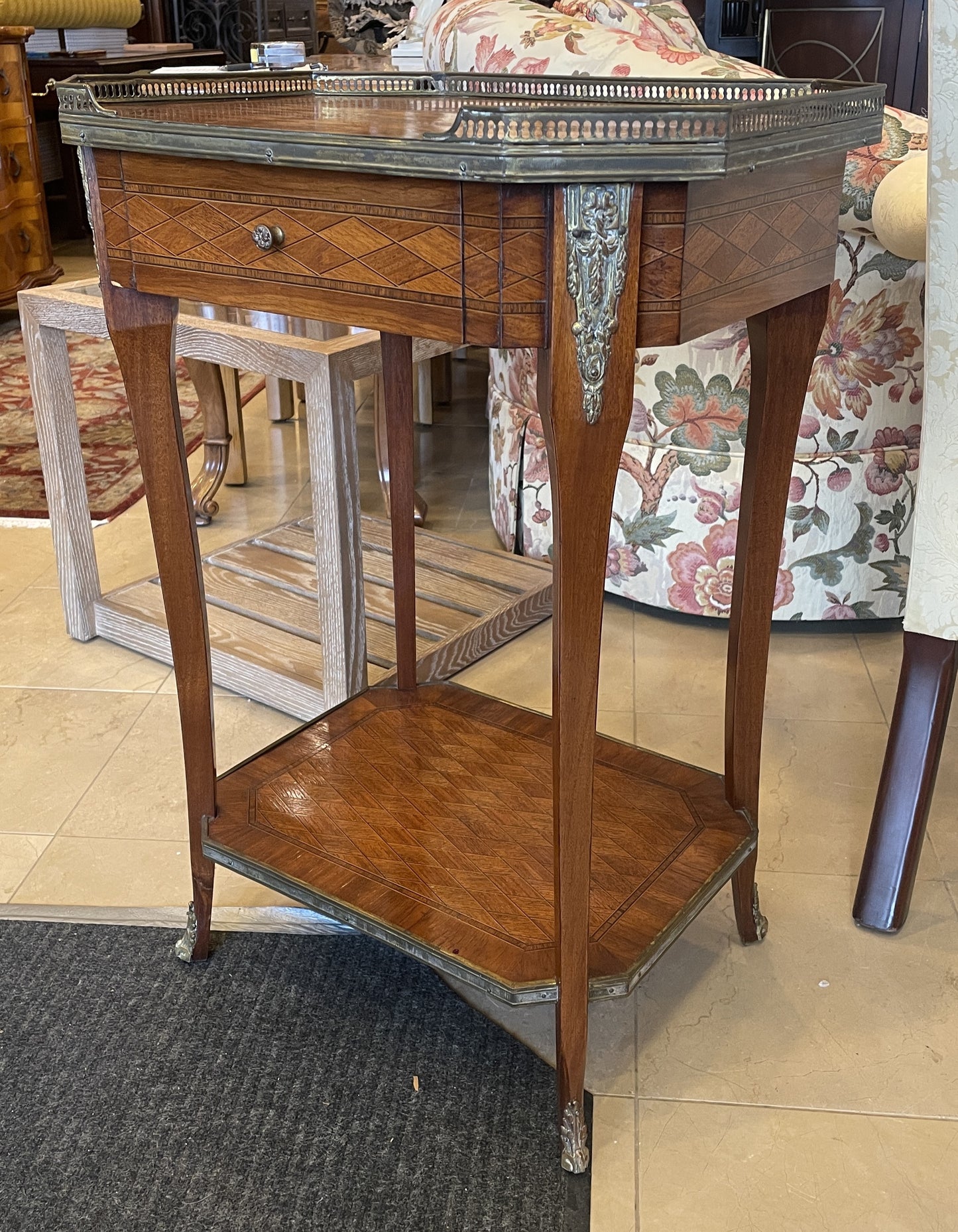 Marquetry End Table with Brass Gallery (0JZ004)