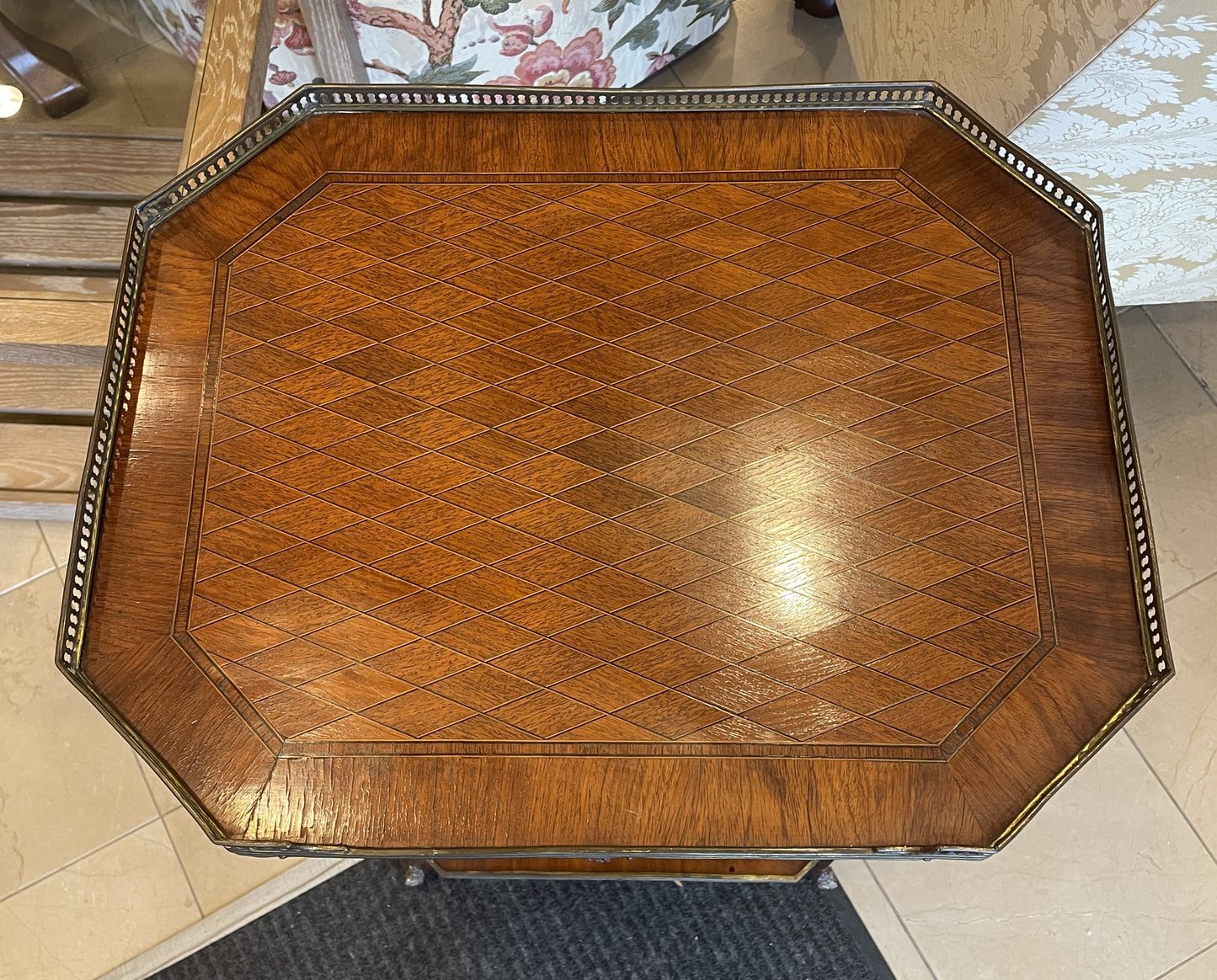 Marquetry End Table with Brass Gallery (0JZ004)