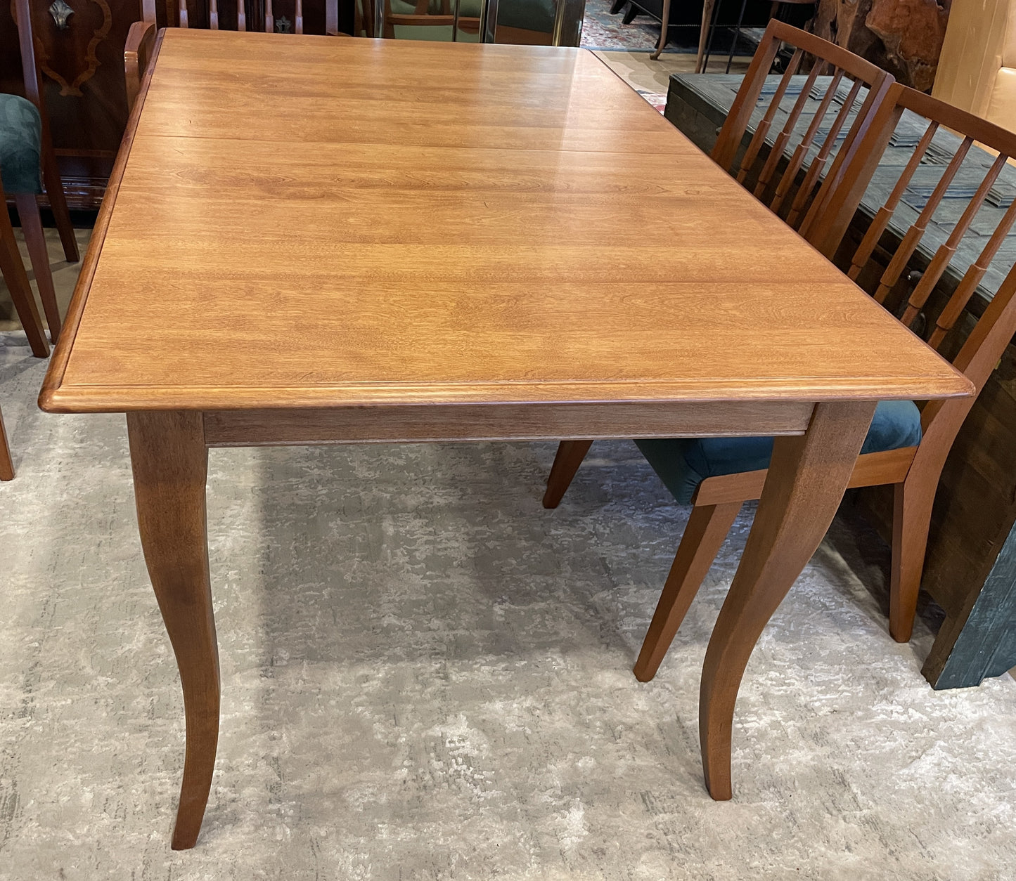 Nichols and Stone Kensington Maple Dining Table (0NM002)