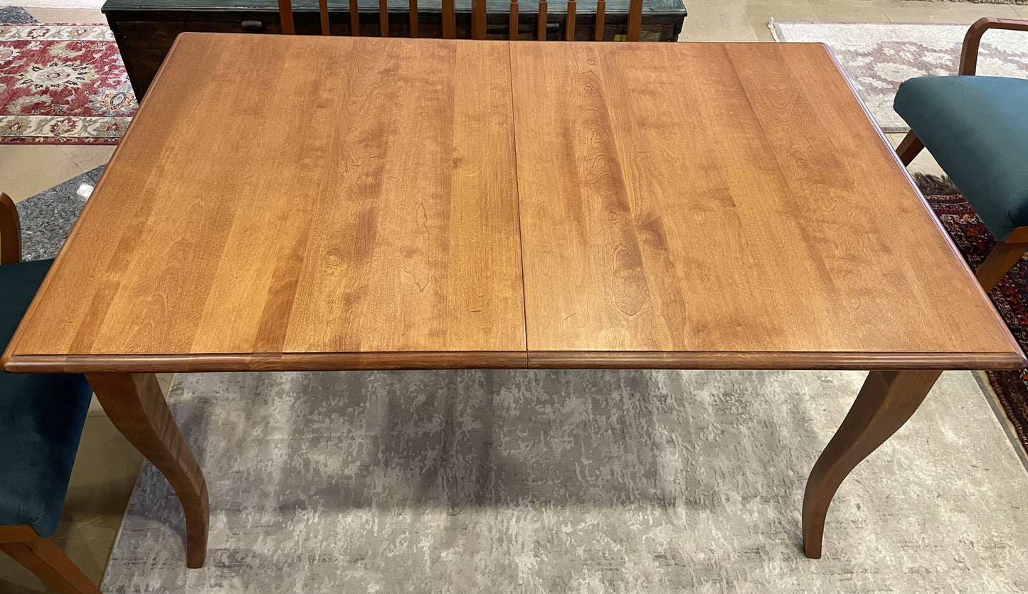 Nichols and Stone Kensington Maple Dining Table (0NM002)