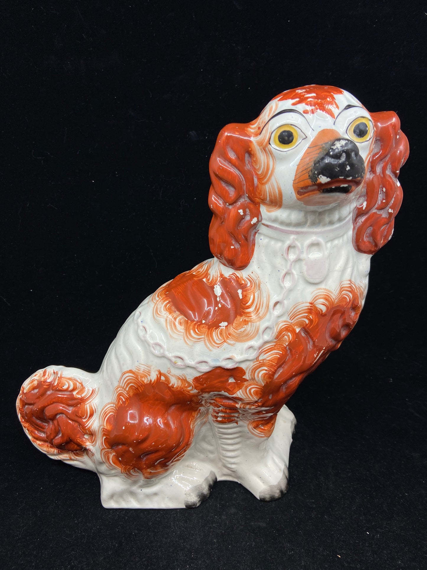 Staffordshire Porcelain Dog (26916)