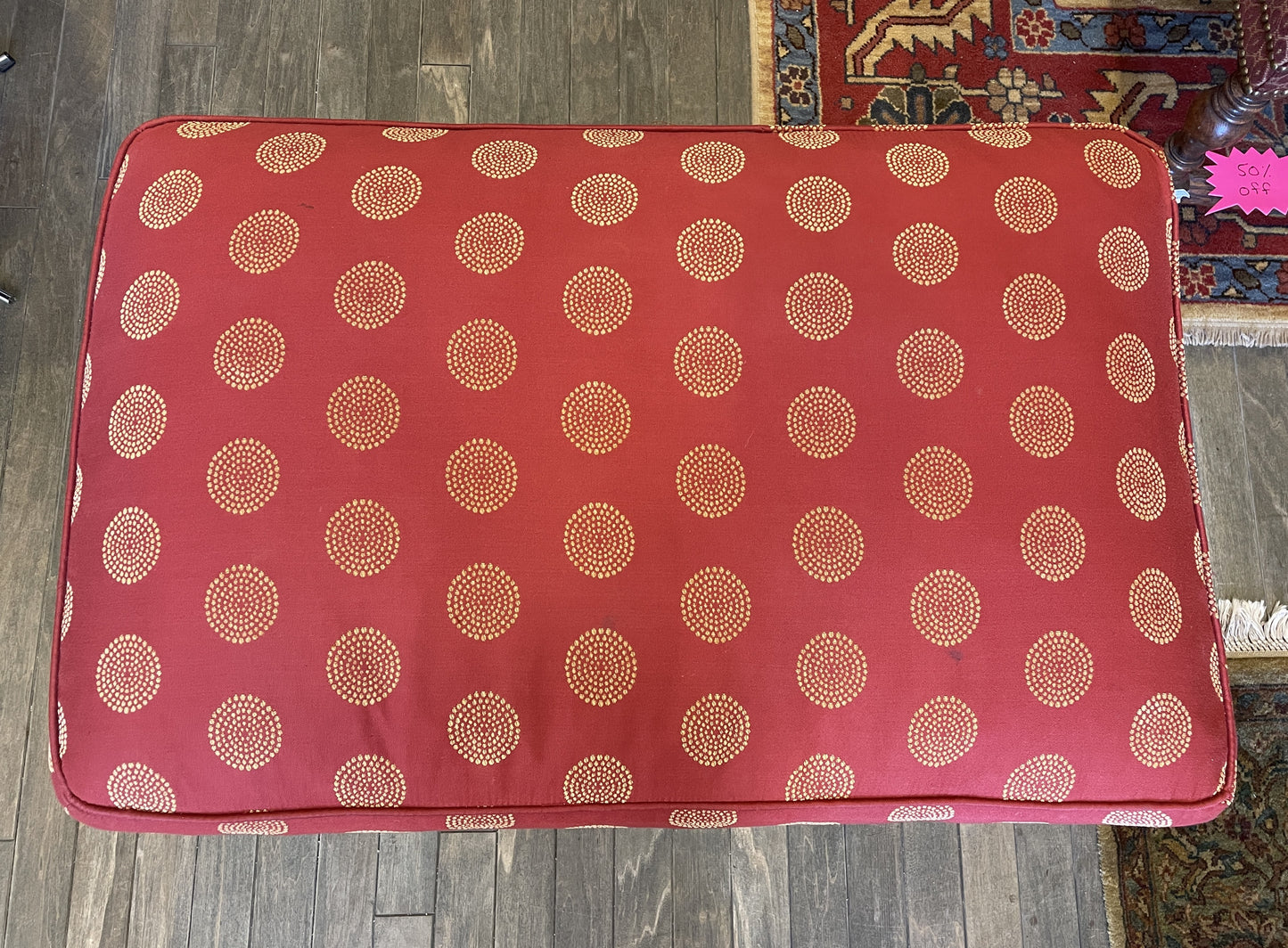 Red and Gold Upholstered Ottoman with Wooden Stretcher (0BZ016)