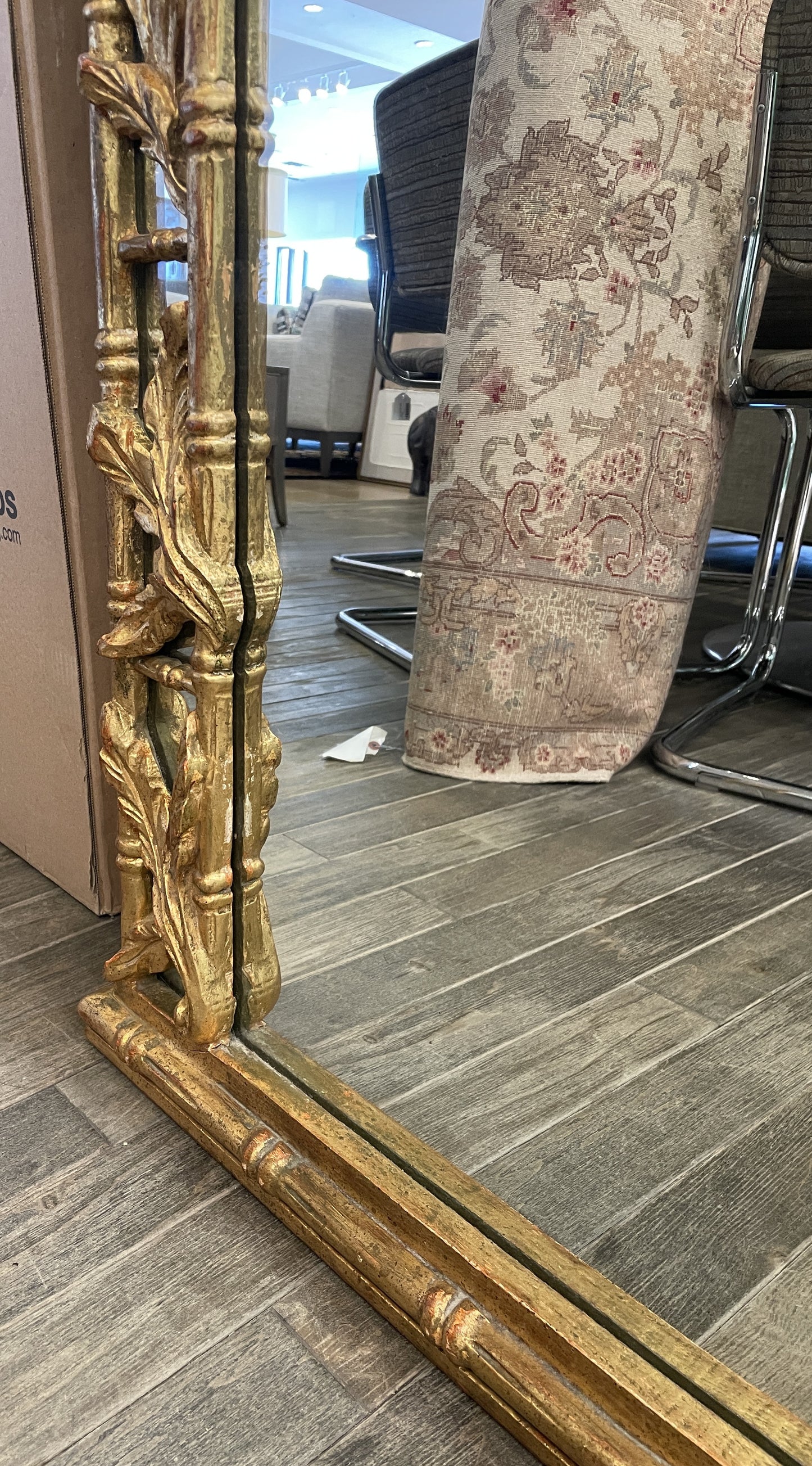 Vintage Gilded Mirror with Floral Carving (0NU003)