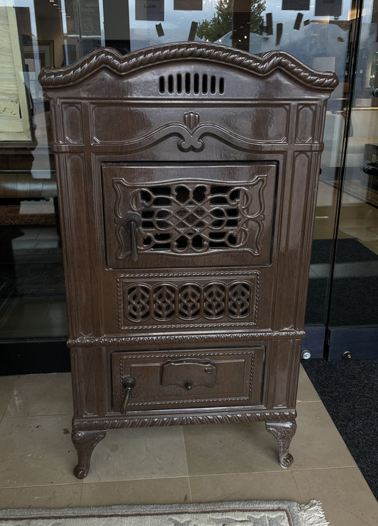 Enameled Wood Burning Stove "Golden Dawn" by the Wehrle Company (060006)