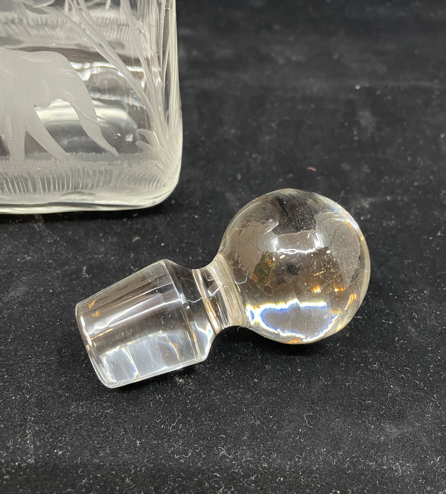 Moser Rowland Ward Big Game Decanter and Glasses (0C000E)