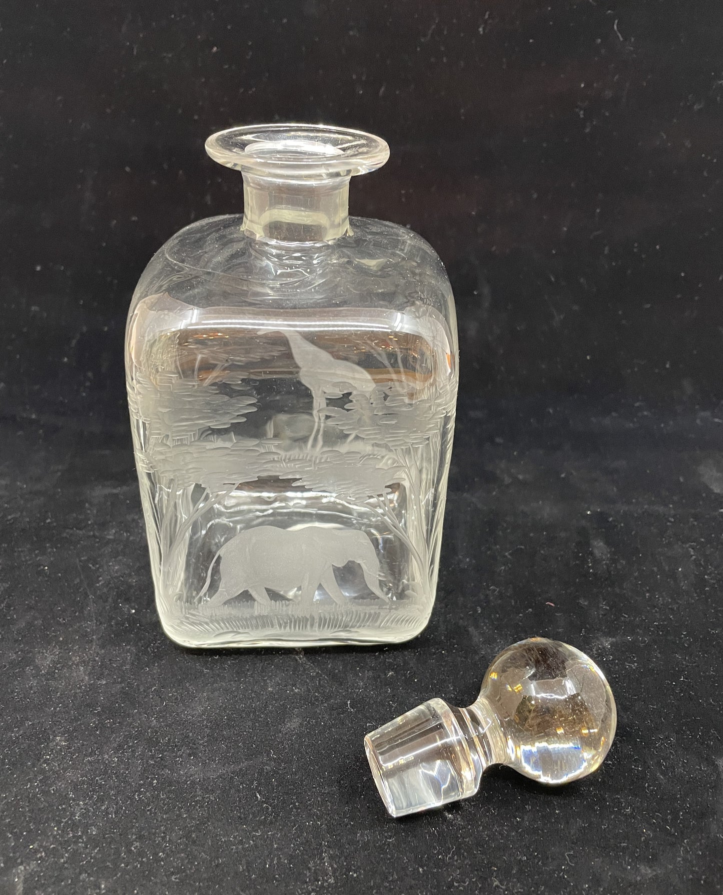 Moser Rowland Ward Big Game Decanter and Glasses (0C000E)
