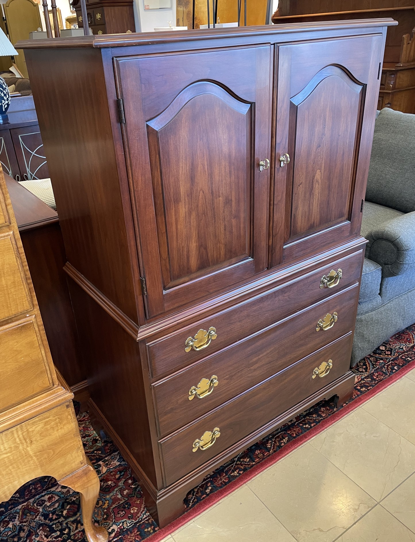 Henkel Harris Black Cherry Gentleman's Chest (0C400E)