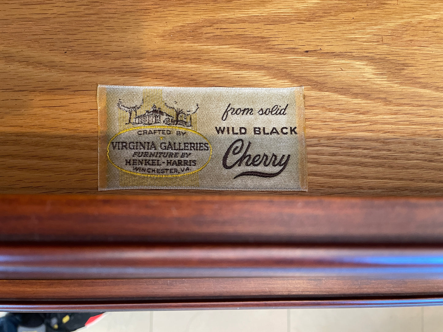 Henkel Harris Black Cherry Gentleman's Chest (0C400E)