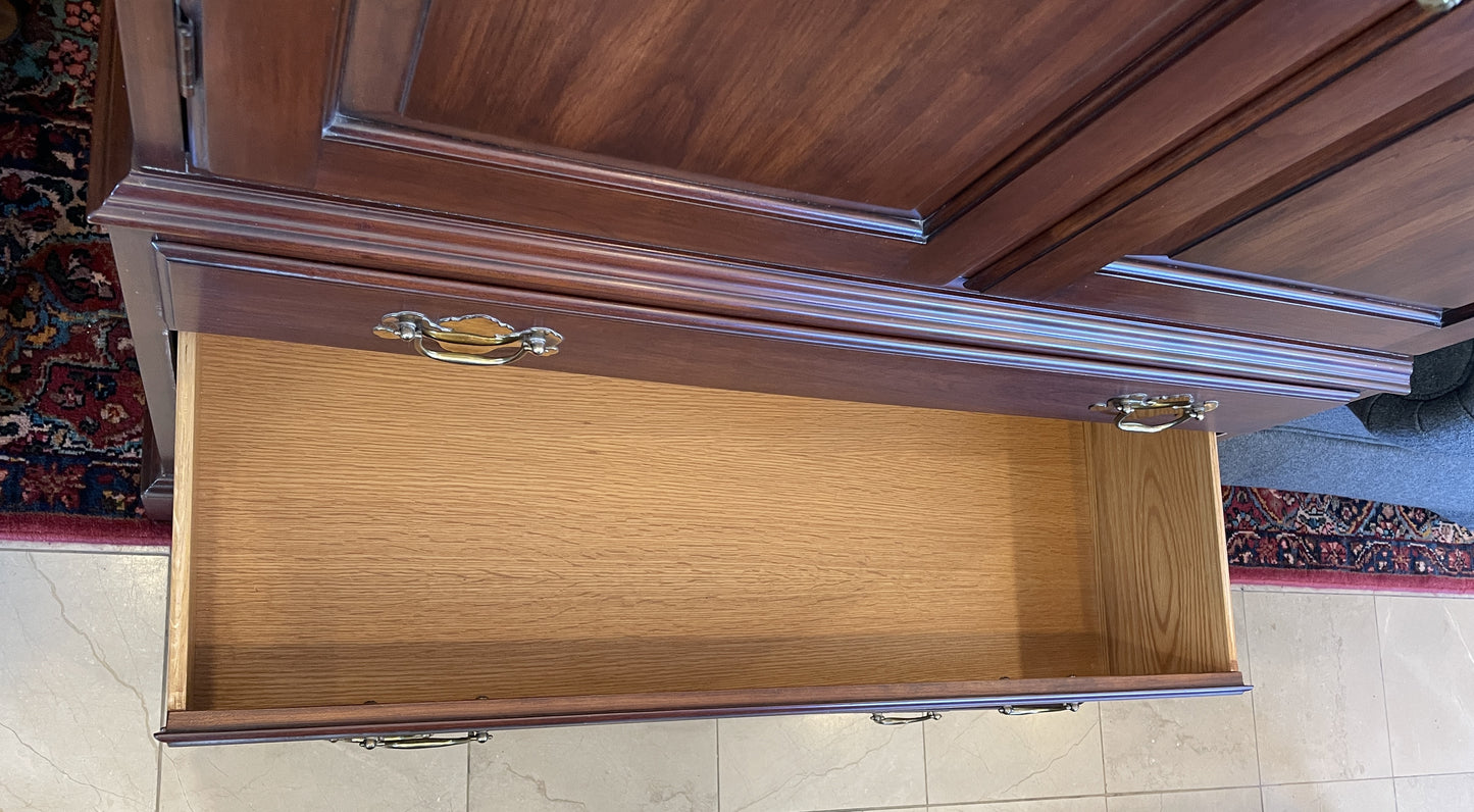 Henkel Harris Black Cherry Gentleman's Chest (0C400E)