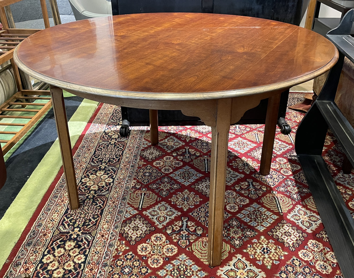 Wright Table Company Round Dining Table (0C400H)