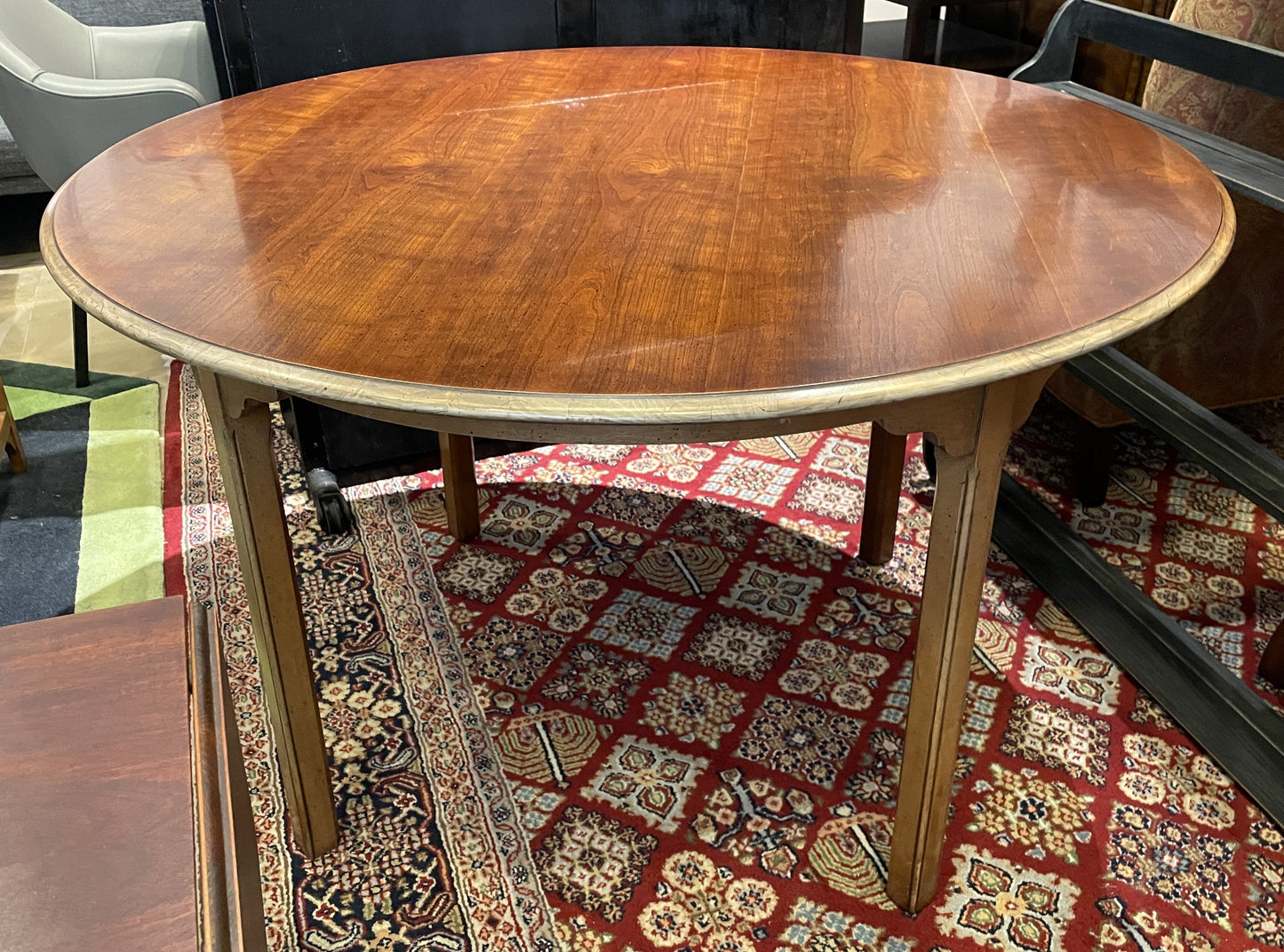 Wright Table Company Round Dining Table (0C400H)
