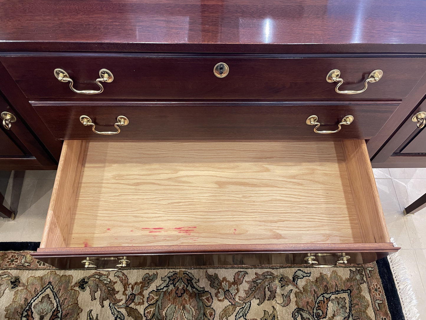 Knob Creek Sideboard with Gallery (0C7001)