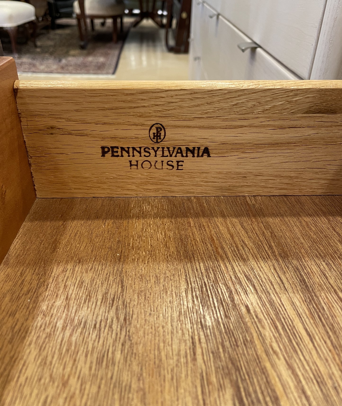 Pennsylvania House Low Boy (0C7005)